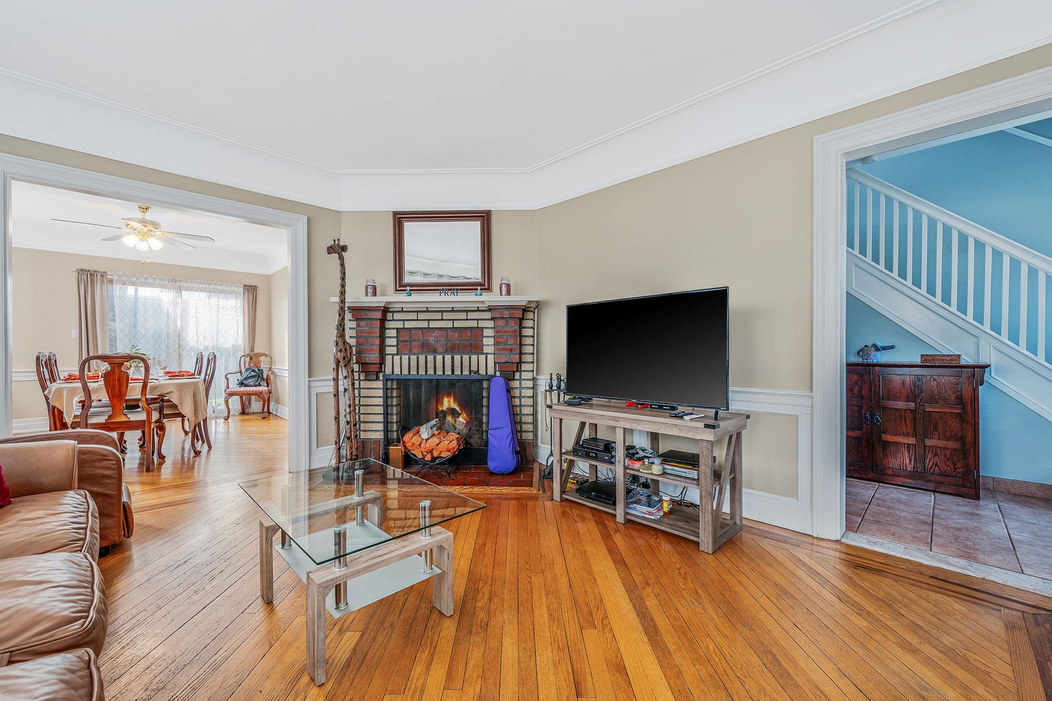 42 S Montague Street, Valley Stream, New York image 9