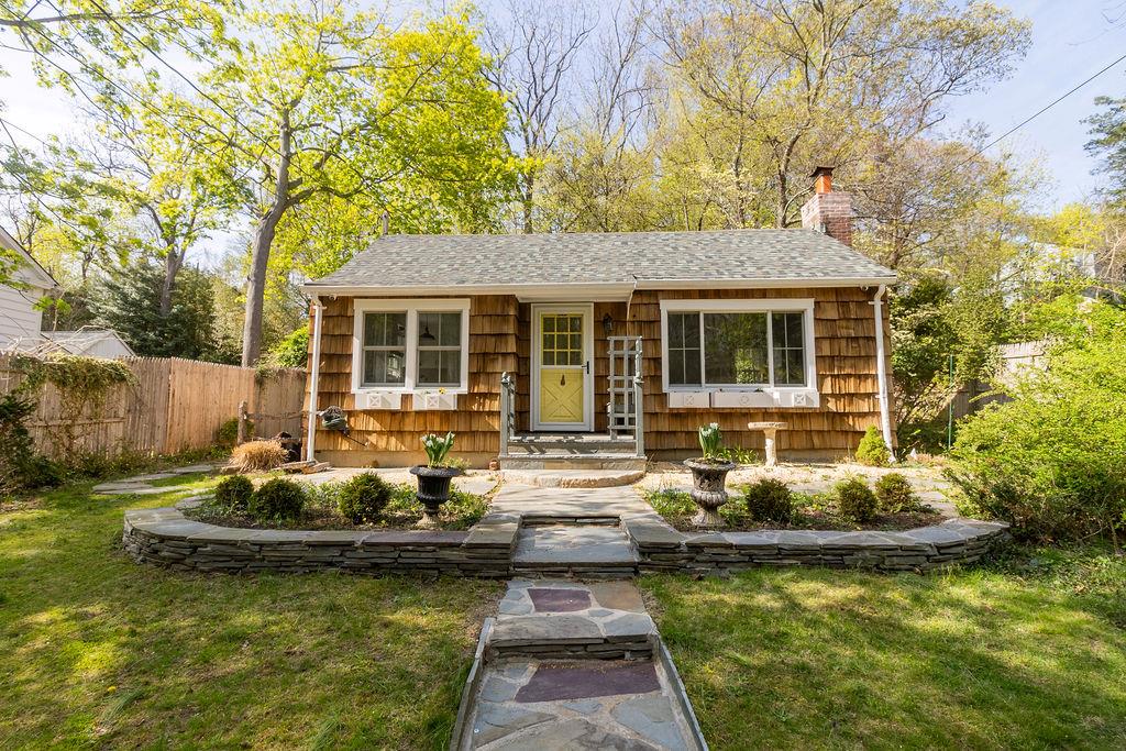 65 Hollow Road, Stony Brook, New York image 2