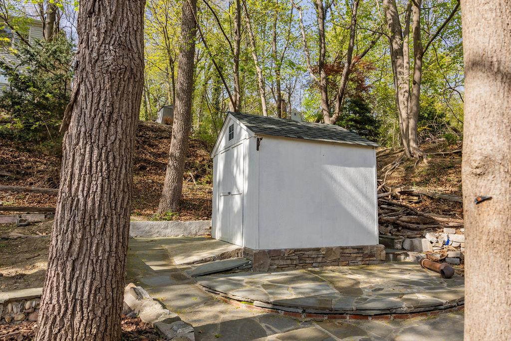 65 Hollow Road, Stony Brook, New York image 28