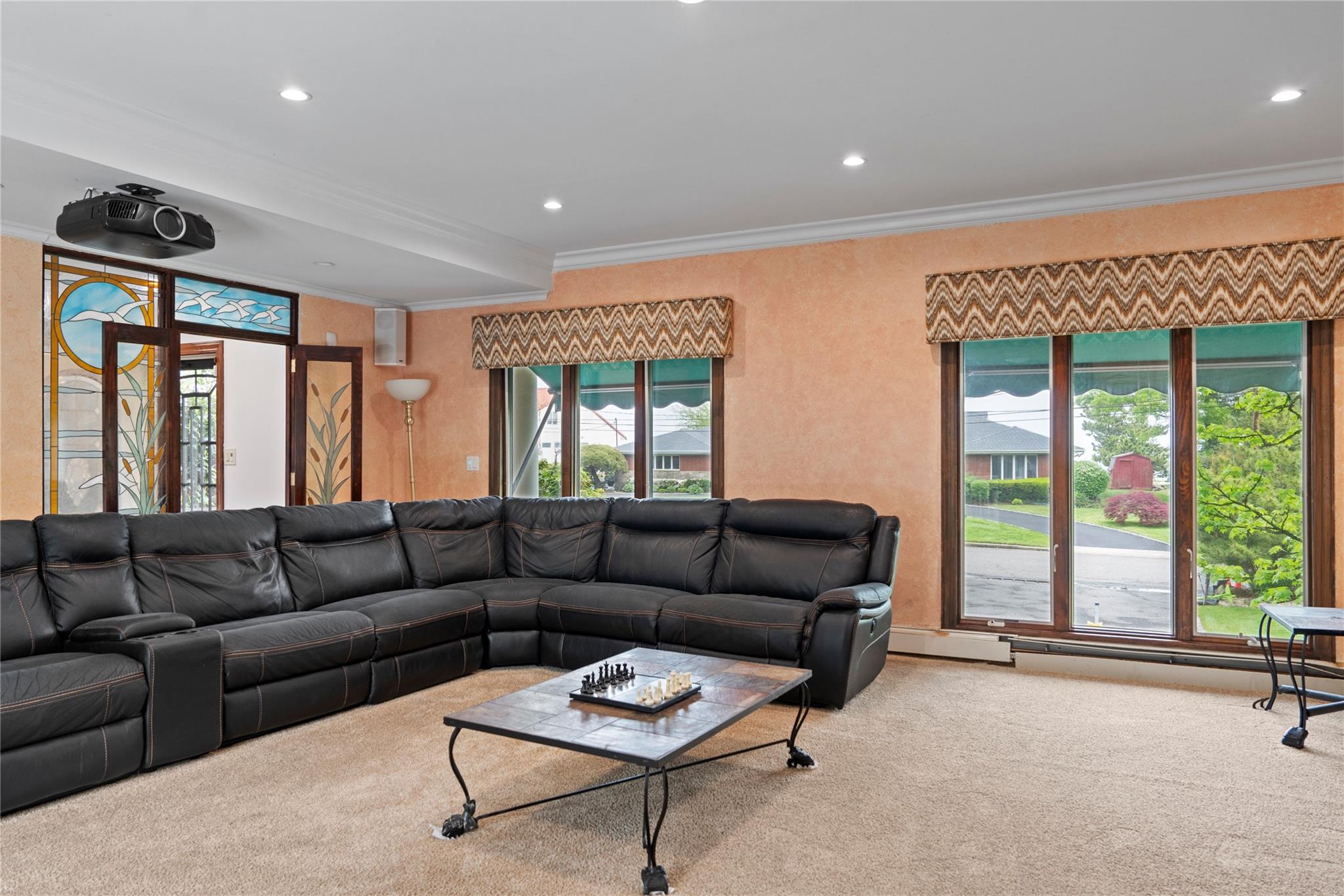 16 Eastland Drive, Glen Cove, New York image 7