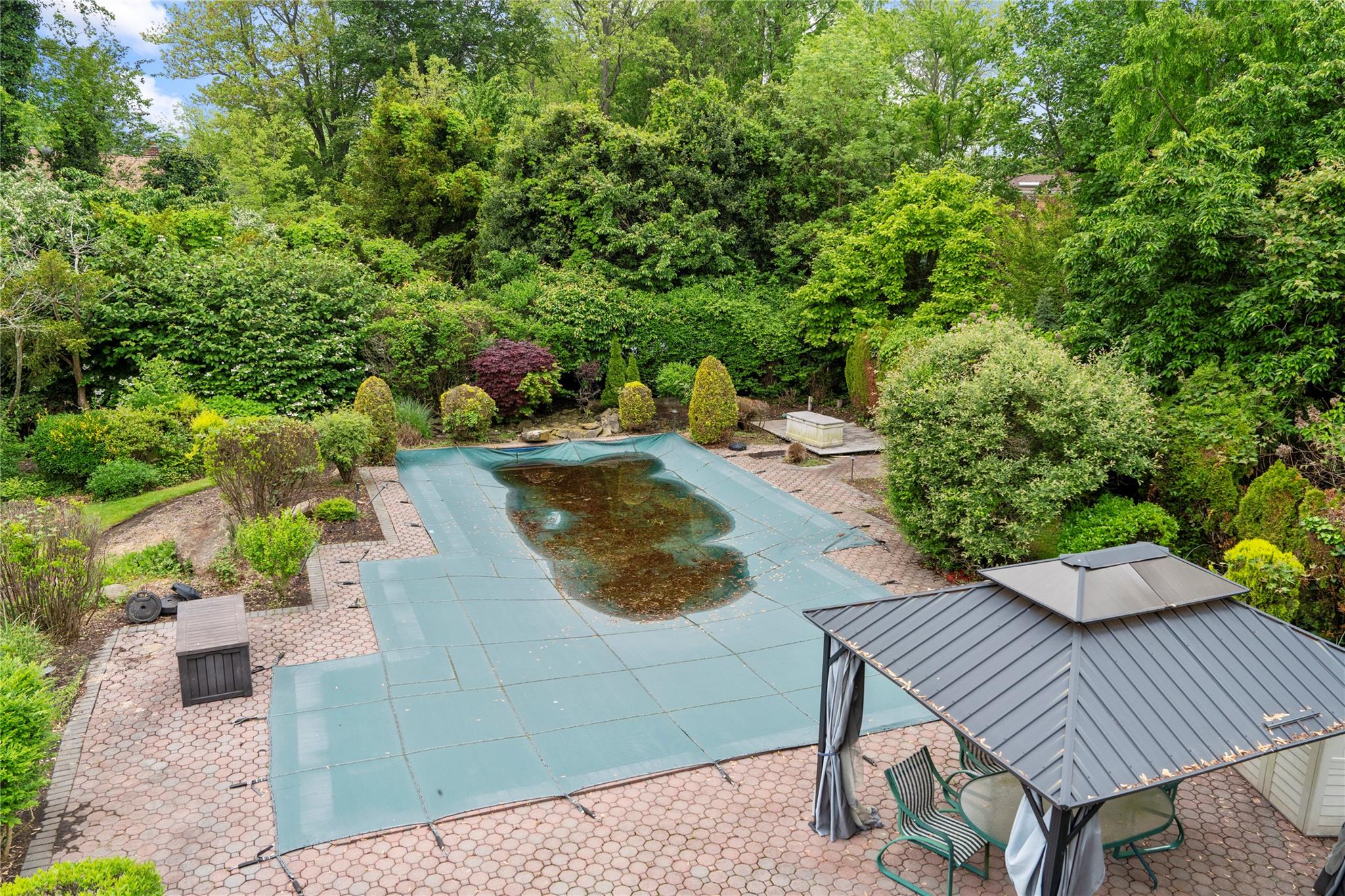 16 Eastland Drive, Glen Cove, New York image 40