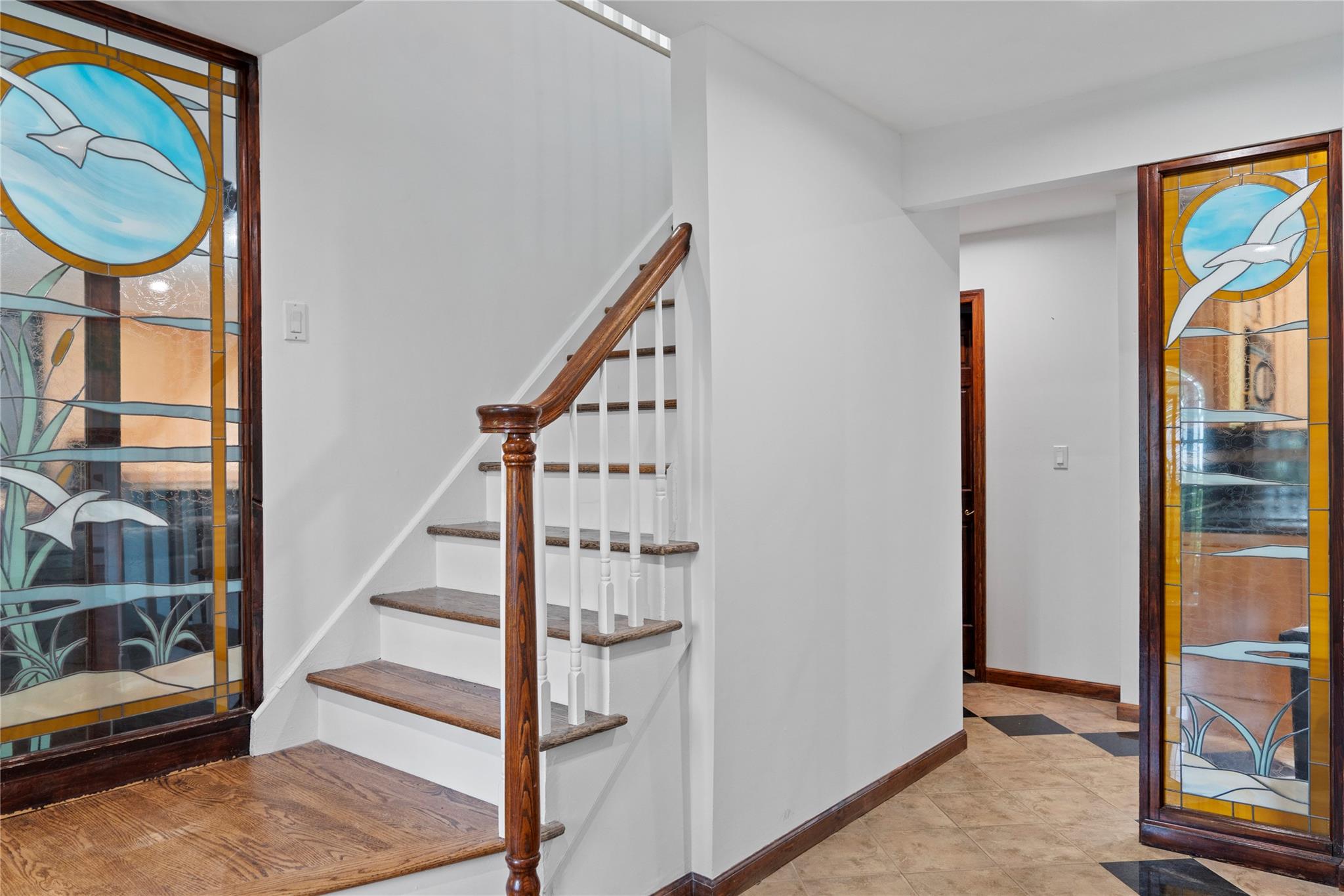 16 Eastland Drive, Glen Cove, New York image 4