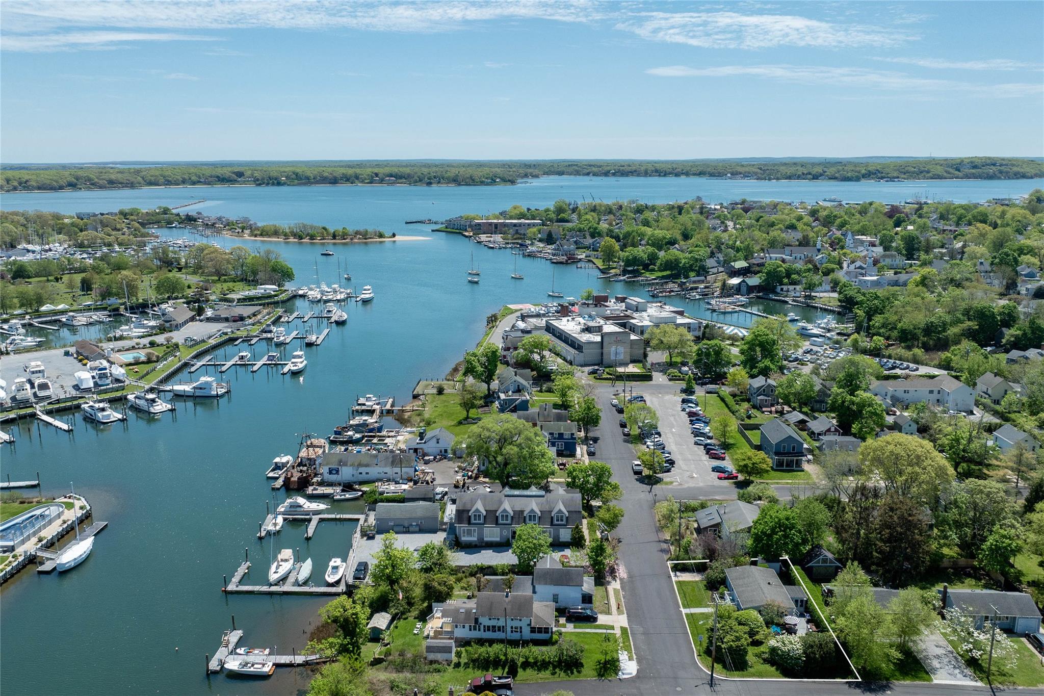 215 Bridge Street, Greenport, New York image 16