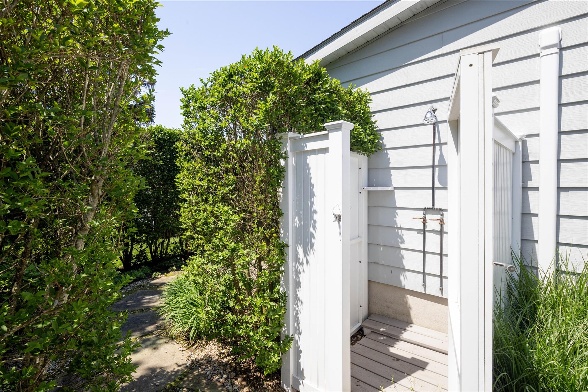 215 Bridge Street, Greenport, New York image 13
