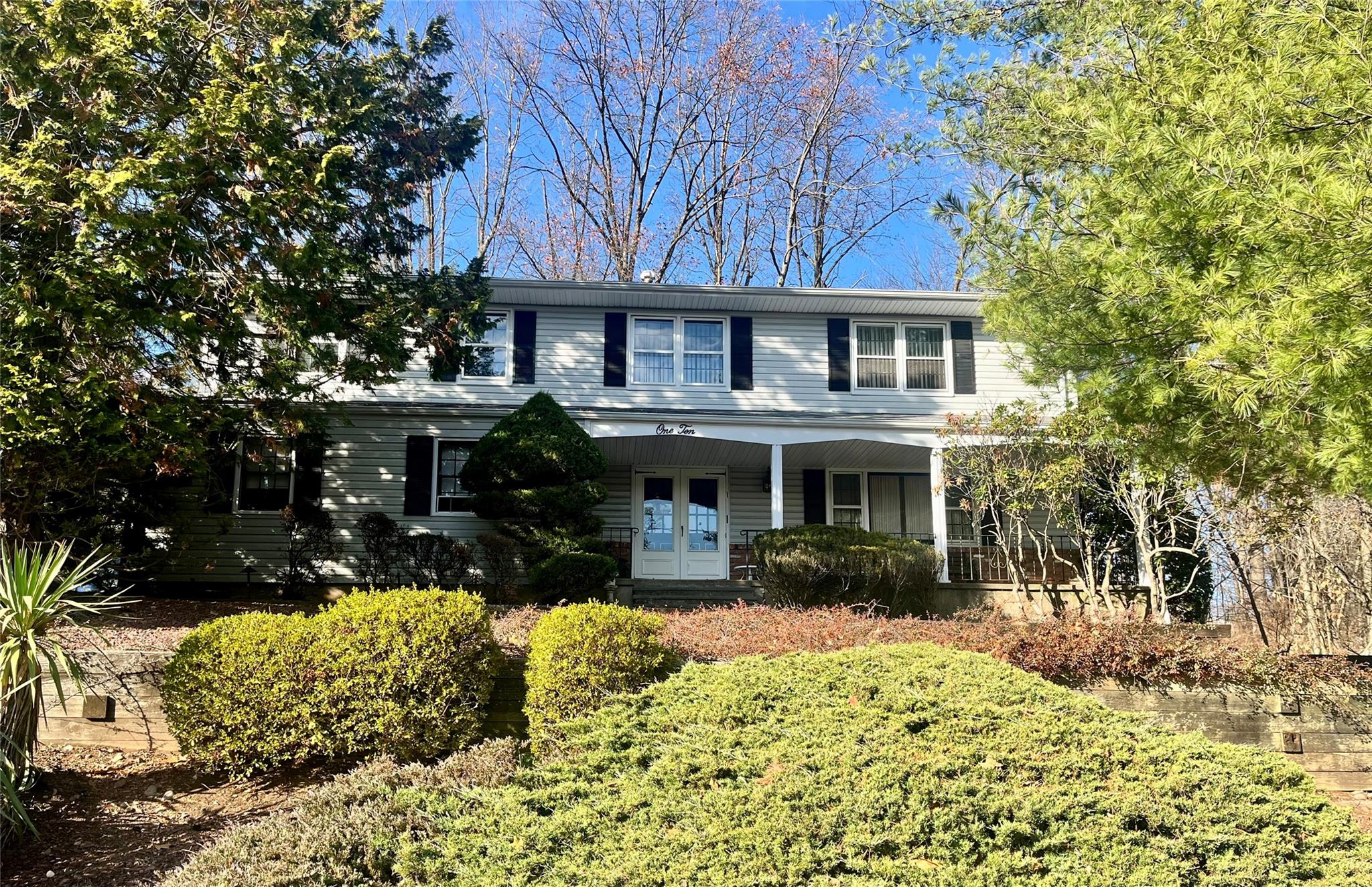 110 Princeton Drive, Tappan, New York image 1