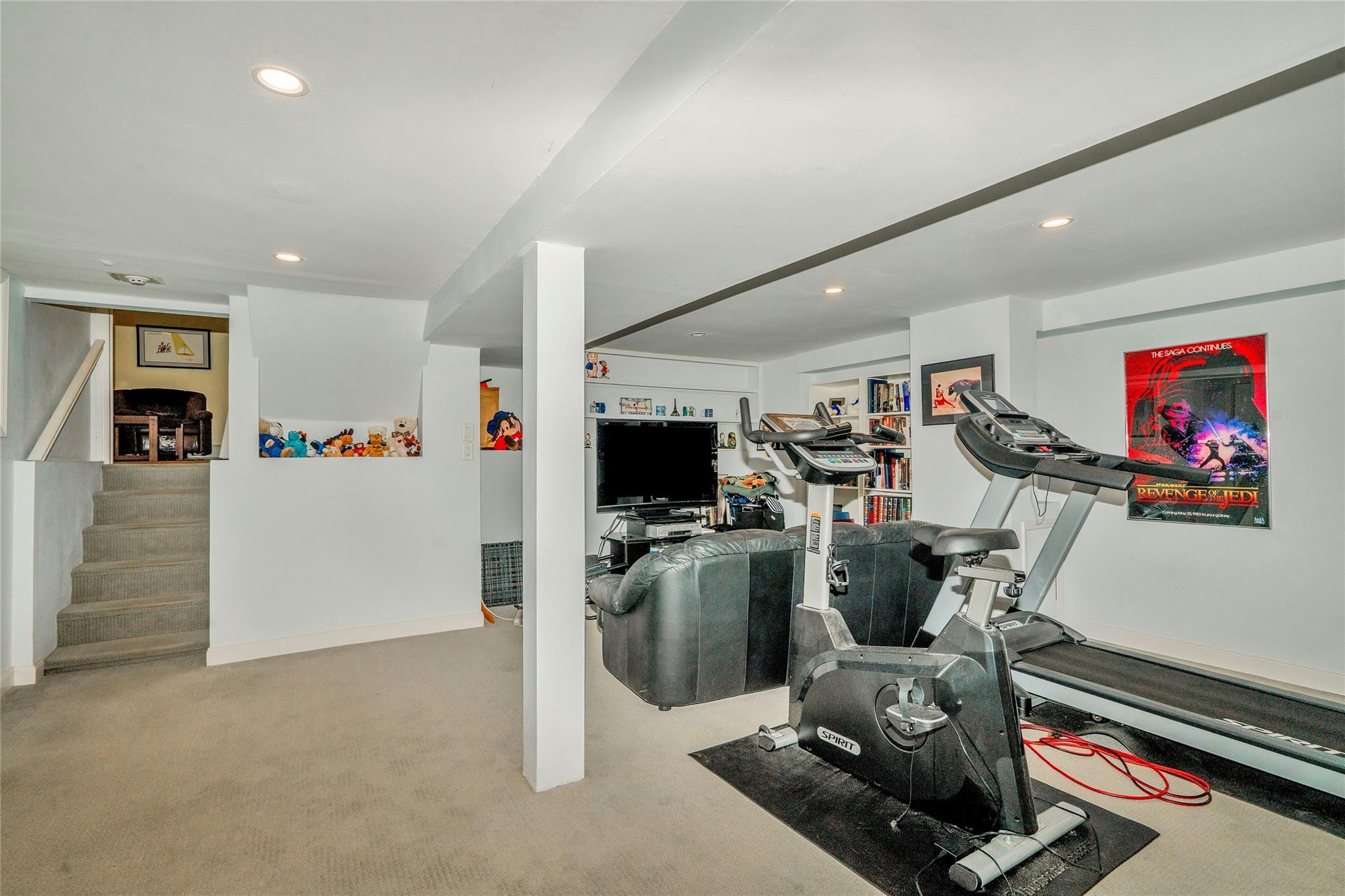 57 Glenwood Road, Plainview, New York image 27