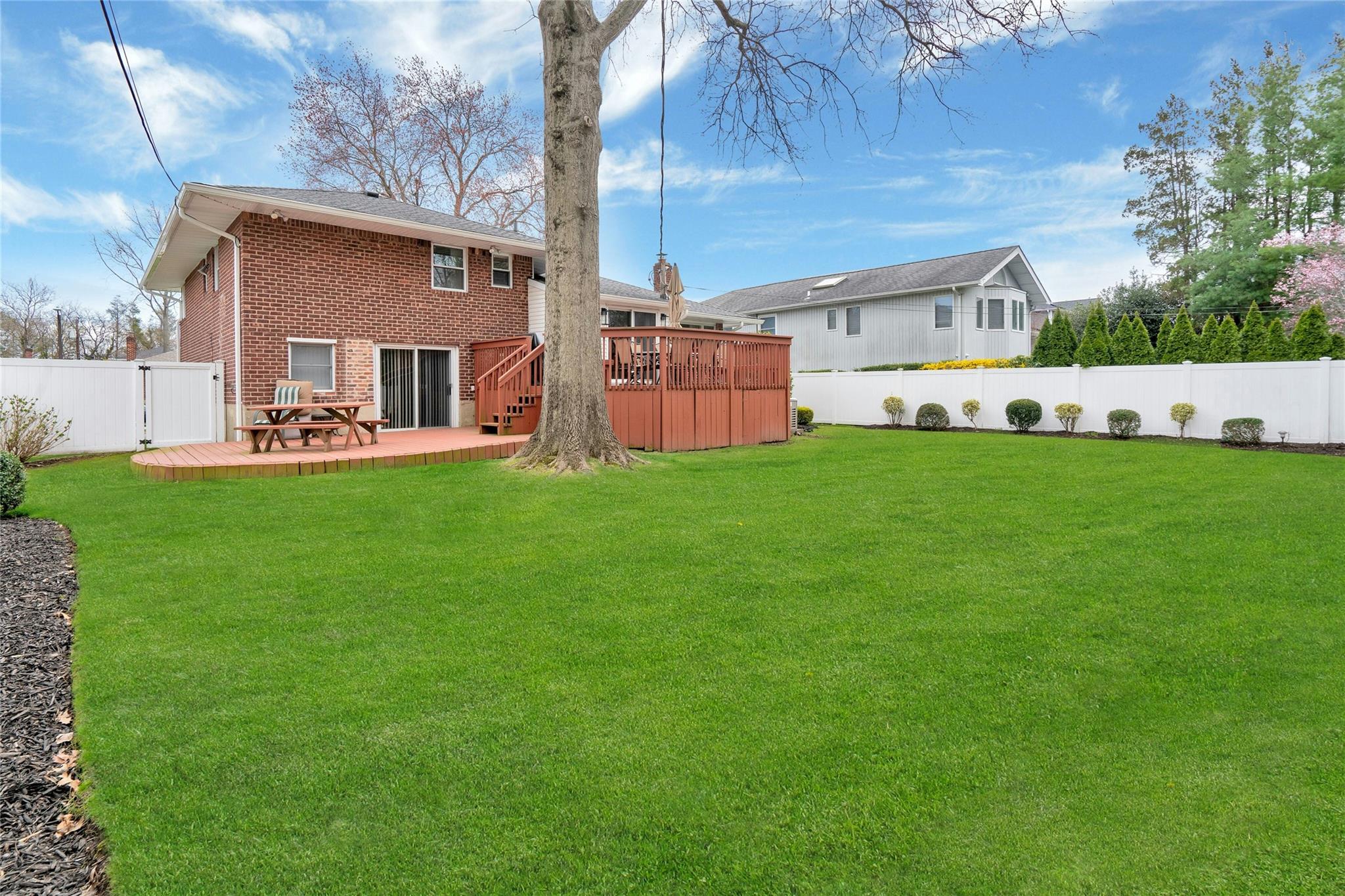57 Glenwood Road, Plainview, New York image 33