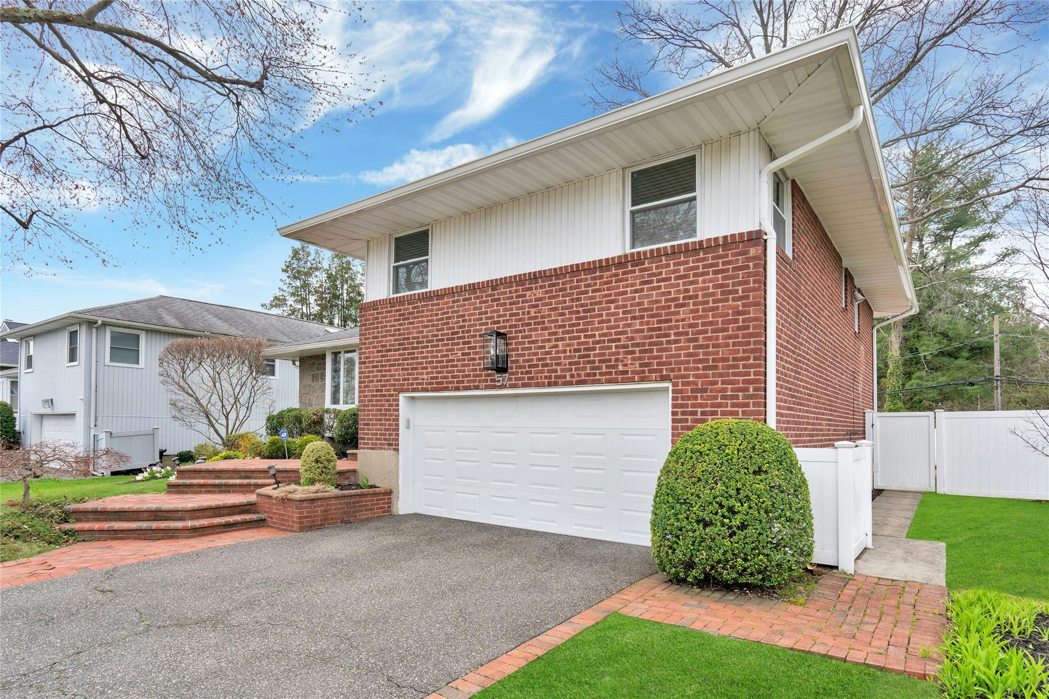 57 Glenwood Road, Plainview, New York image 5