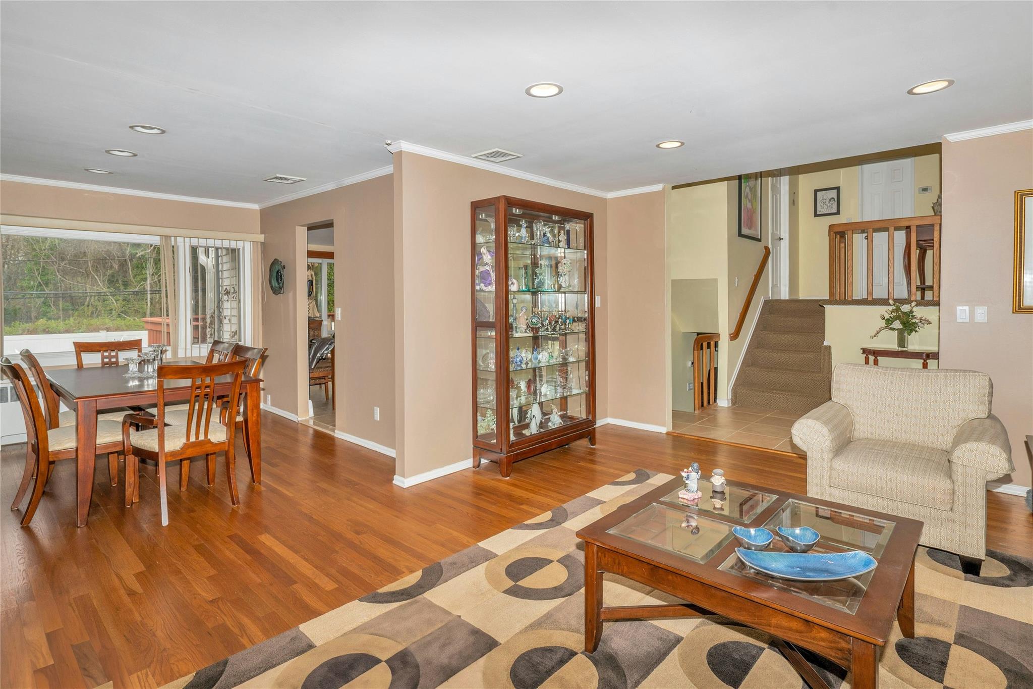 57 Glenwood Road, Plainview, New York image 10