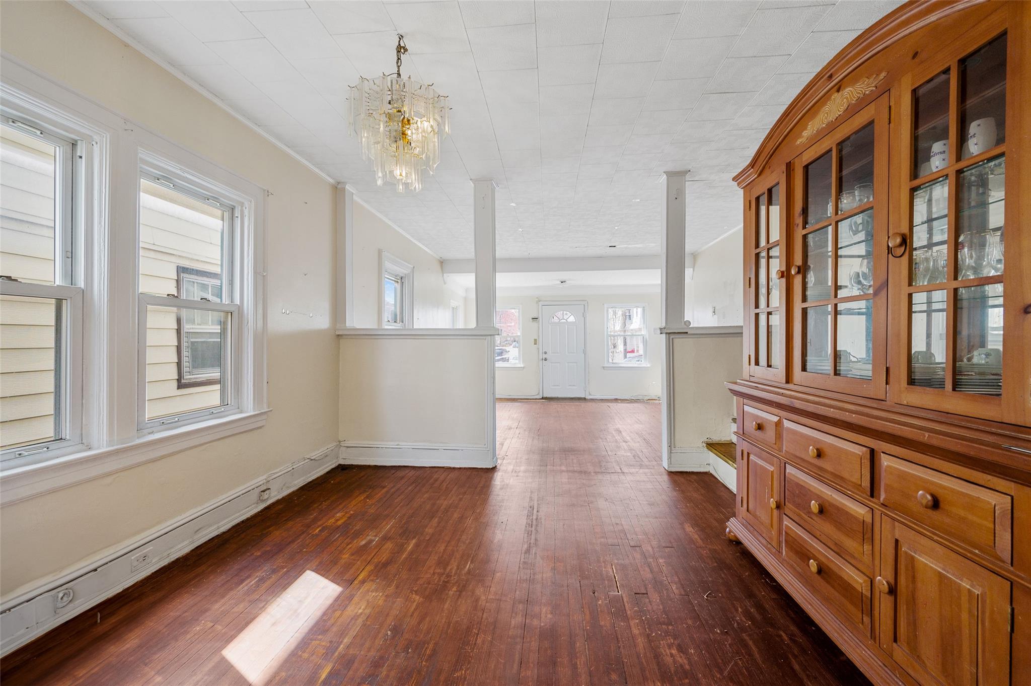 8951 121st Street, Richmond Hill, New York image 8