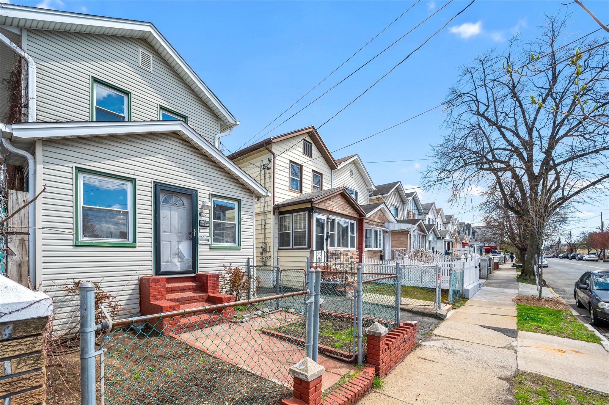8951 121st Street, Richmond Hill, New York image 4