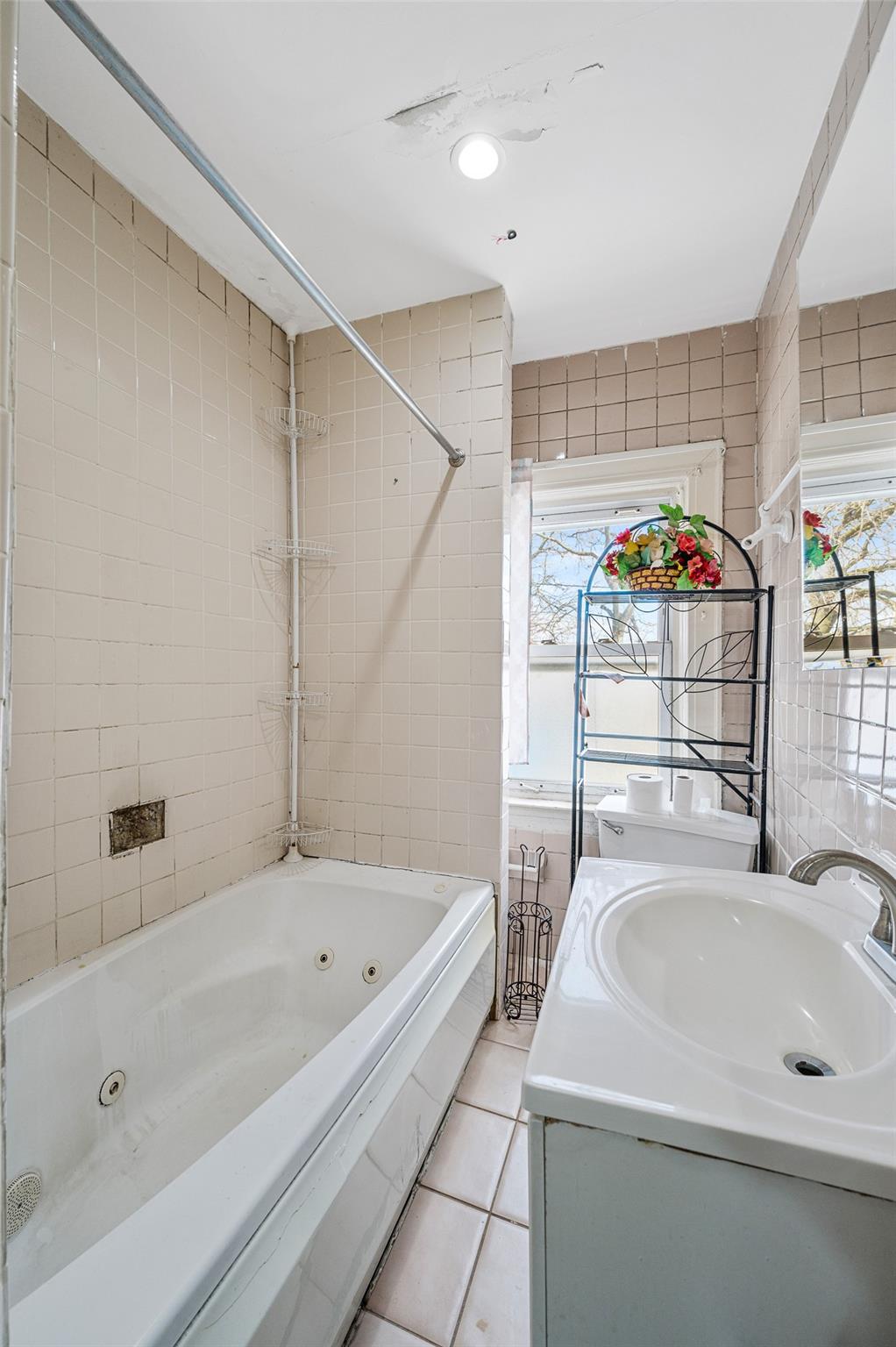 8951 121st Street, Richmond Hill, New York image 14