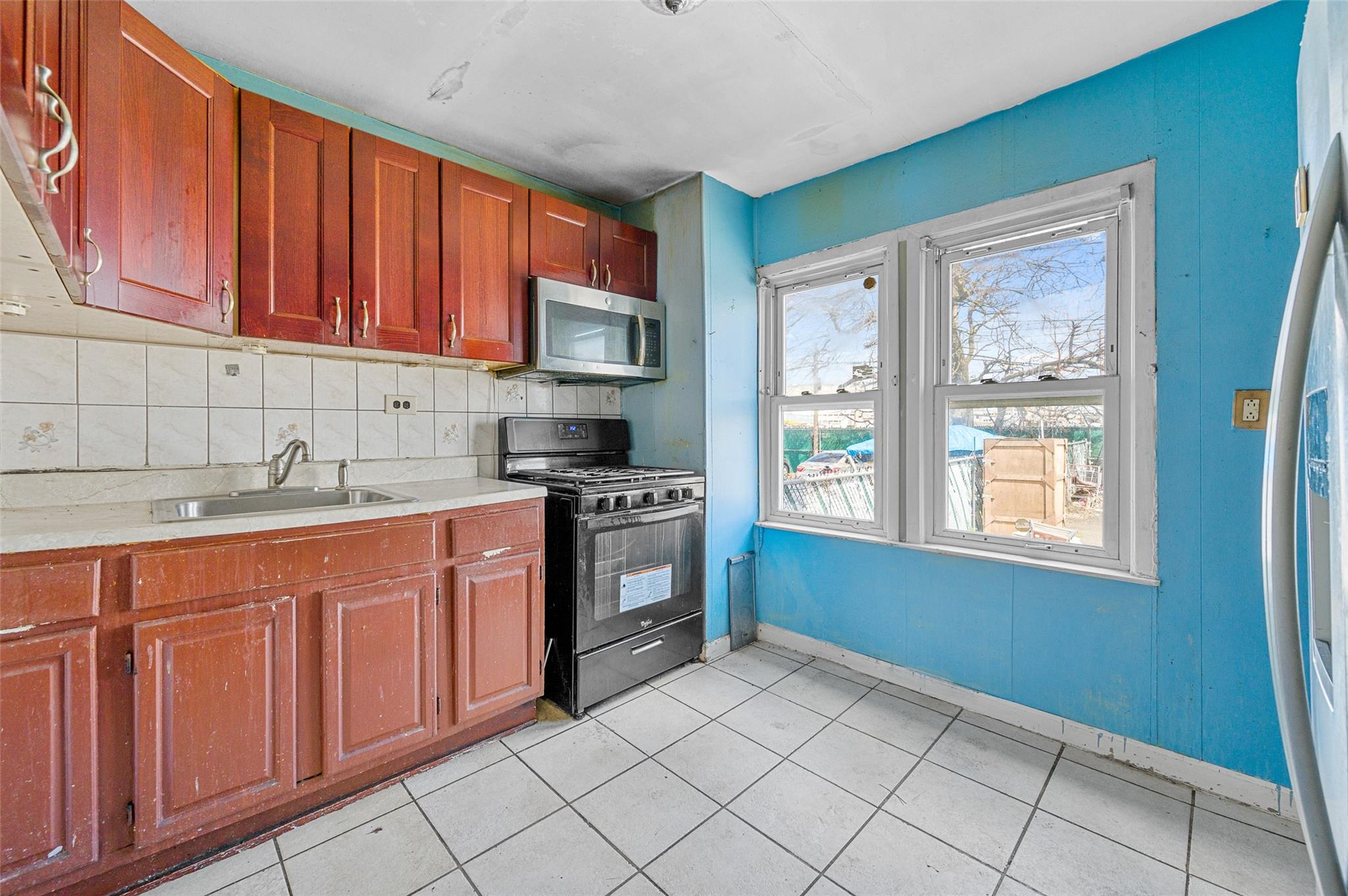 8951 121st Street, Richmond Hill, New York image 7