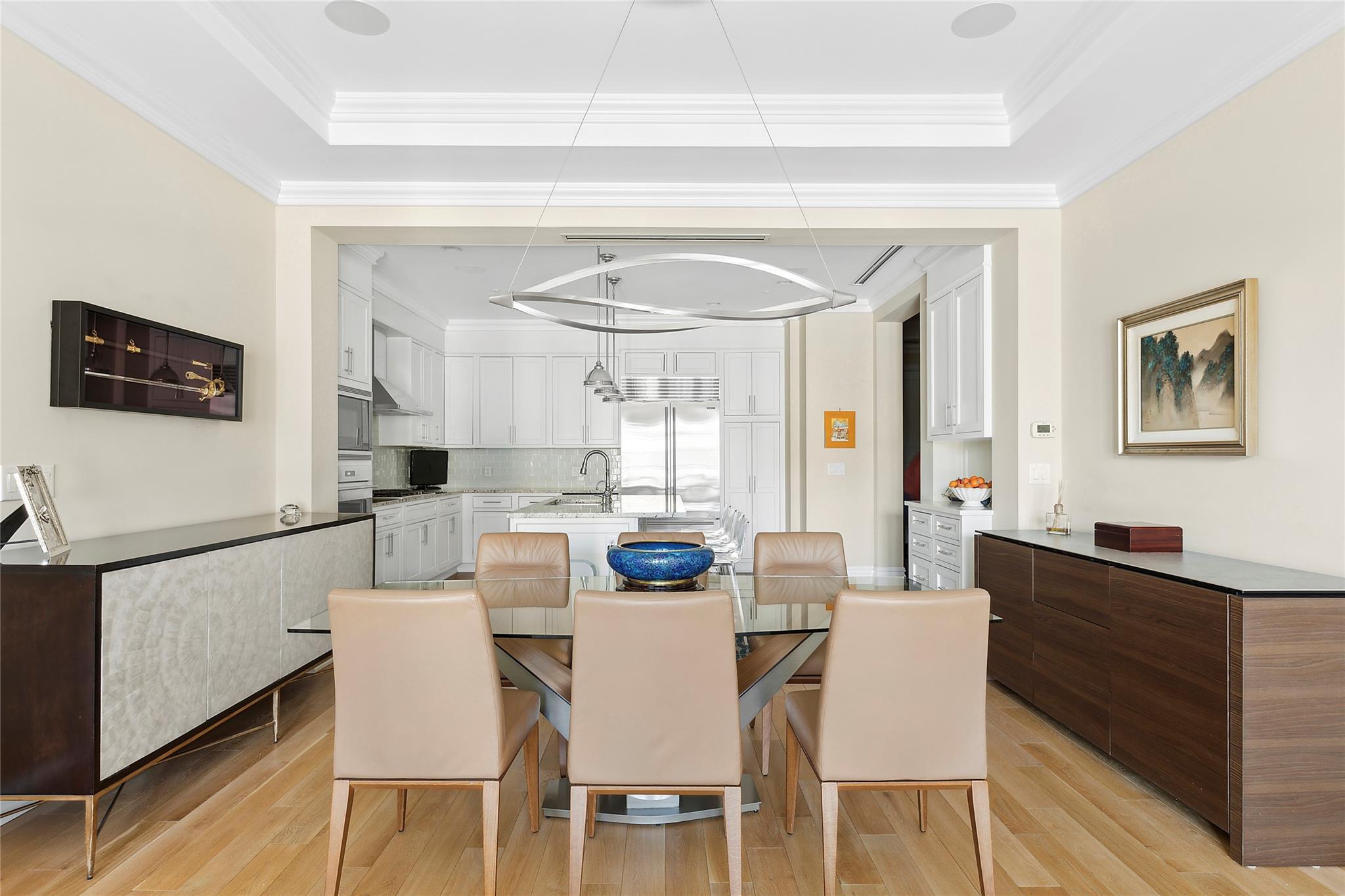 1000 Royal Court 1106