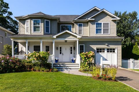 102 Shadyside Avenue Port Washington NY 11050