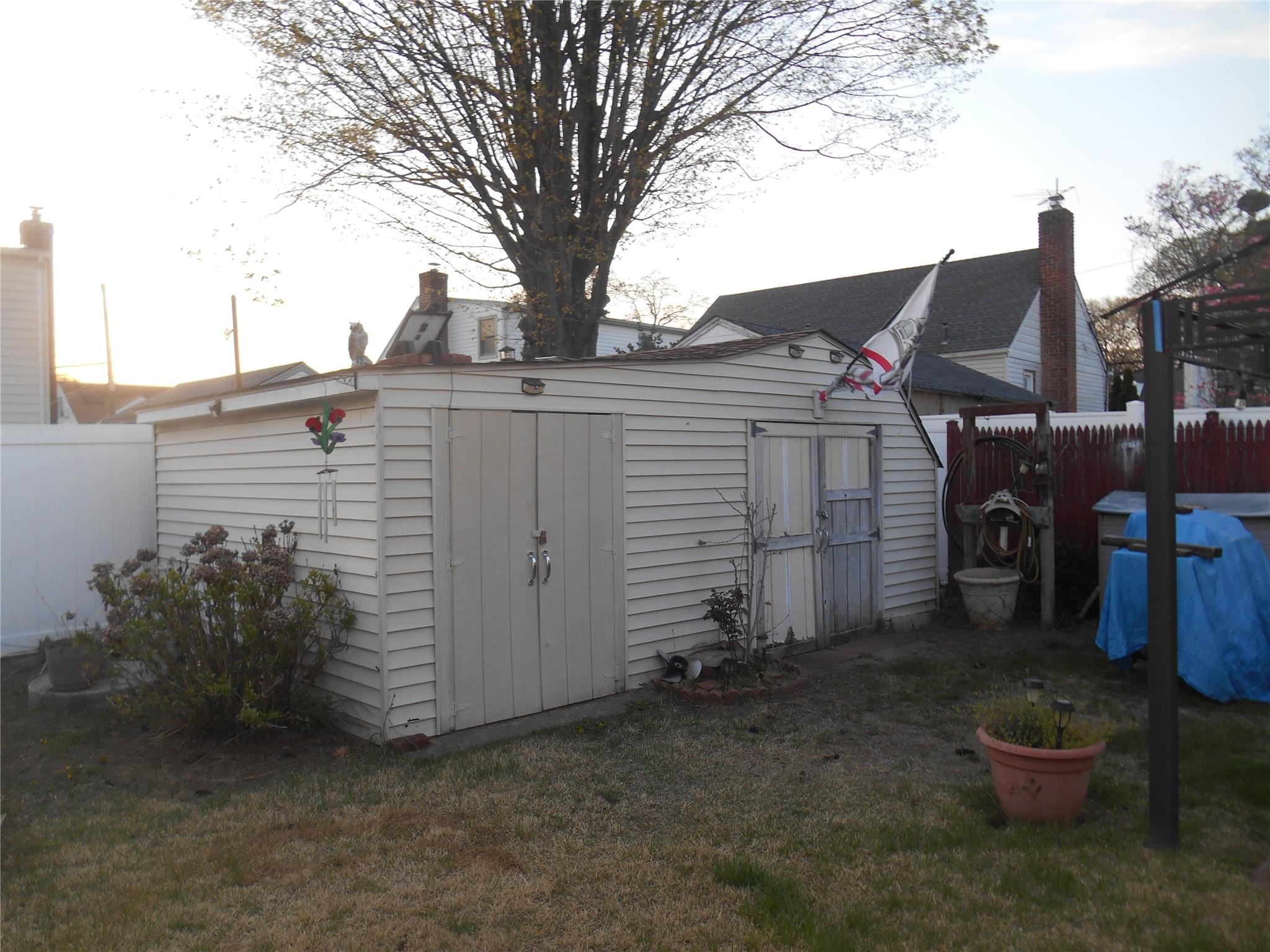 97 Todd Road, Valley Stream, New York image 35