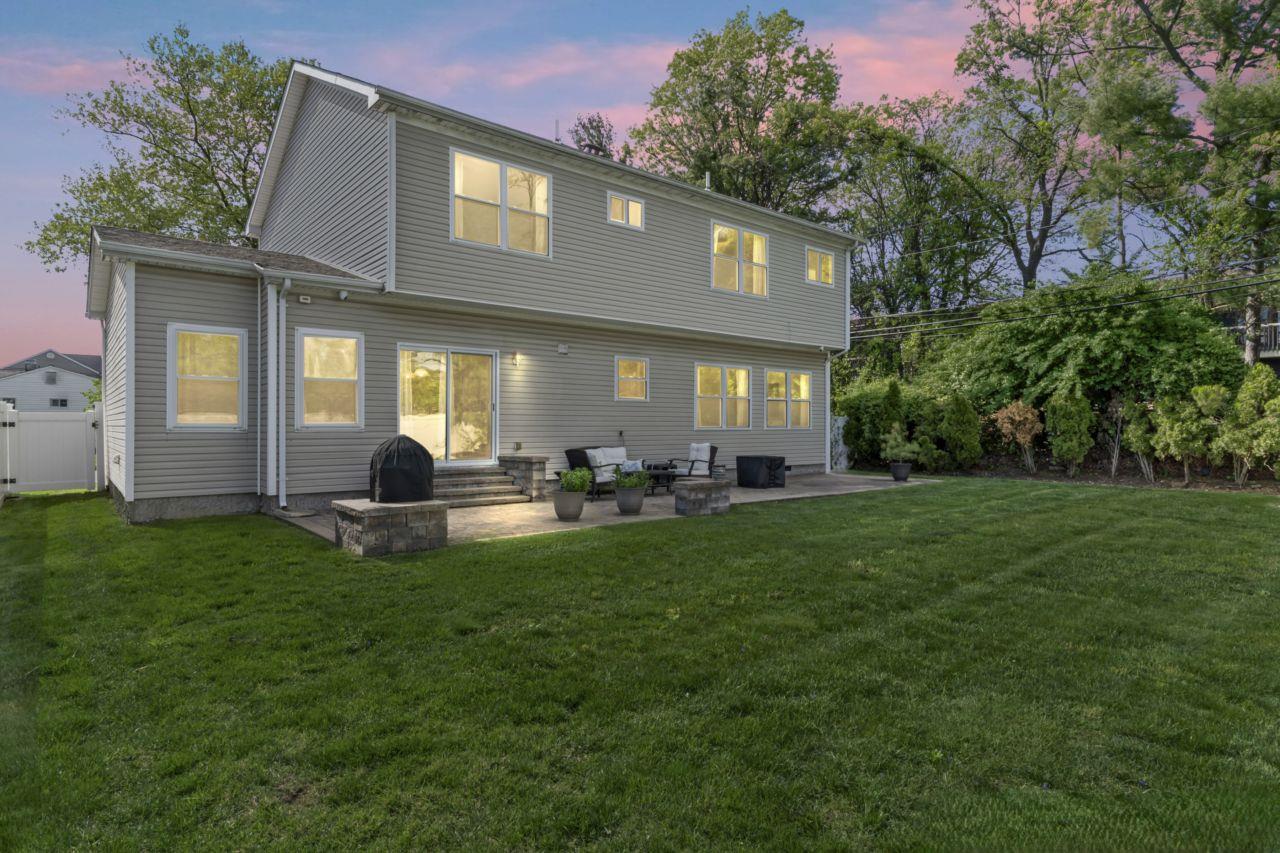 16 Terry Lane, Plainview, New York image 35