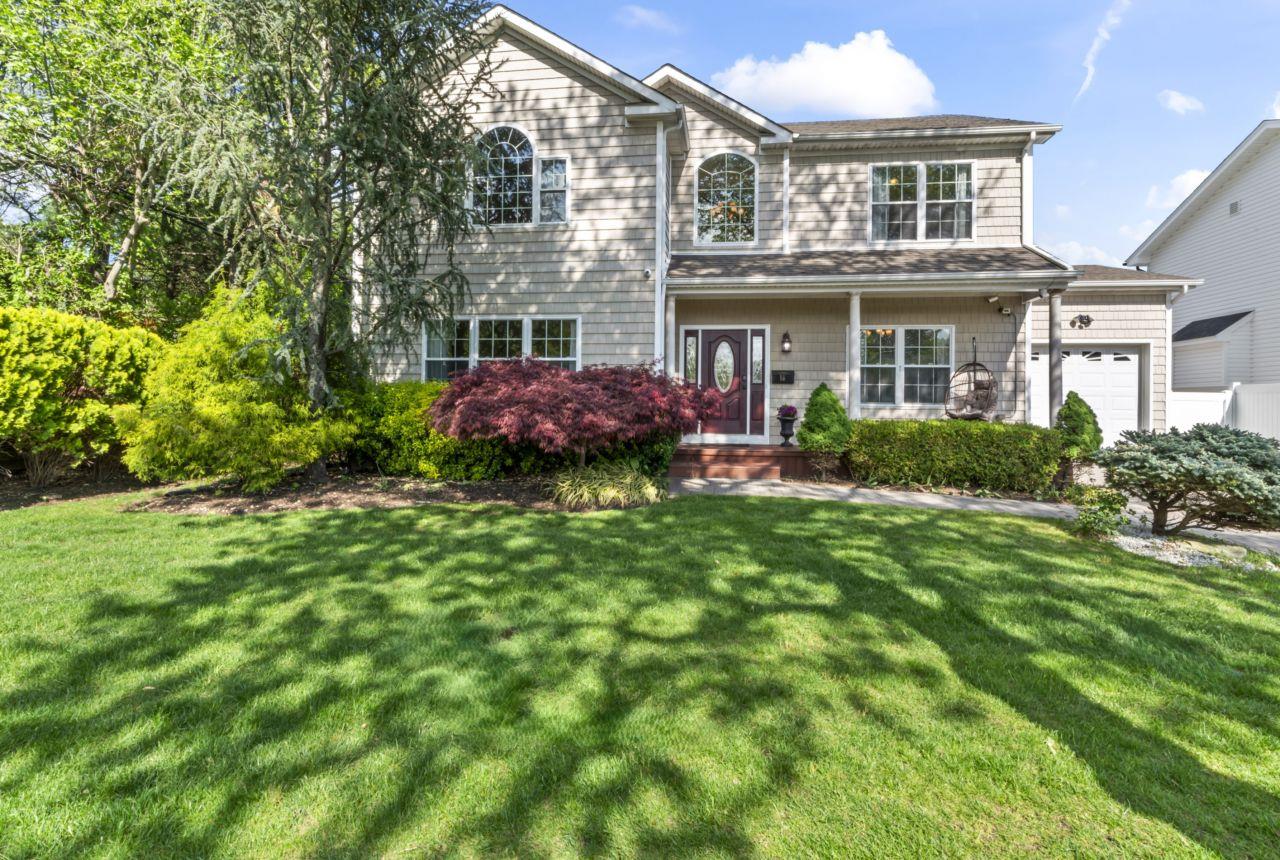 16 Terry Lane, Plainview, New York image 42