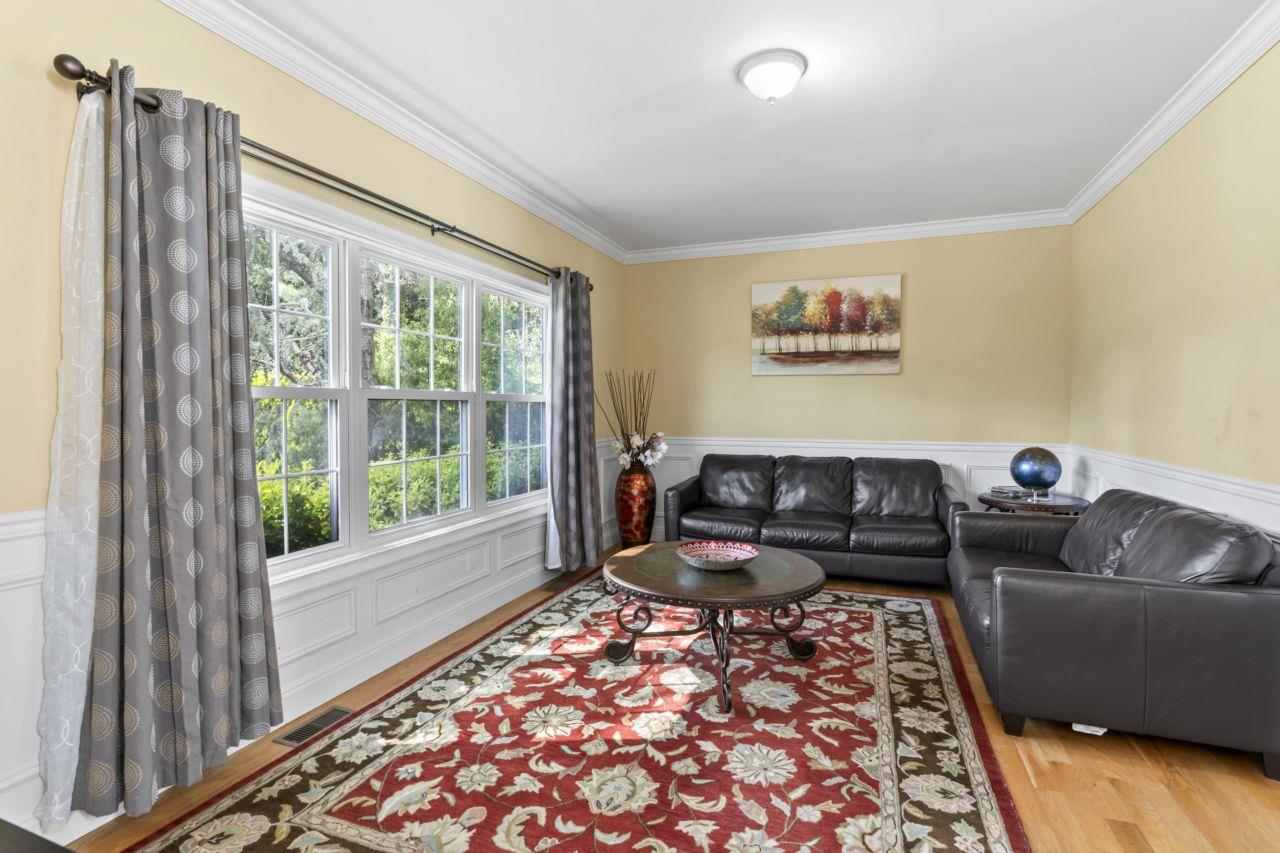 16 Terry Lane, Plainview, New York image 14