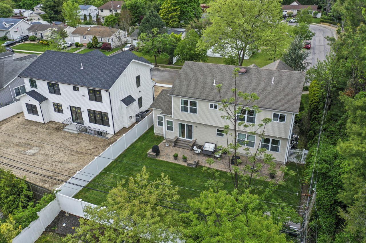 16 Terry Lane, Plainview, New York image 38
