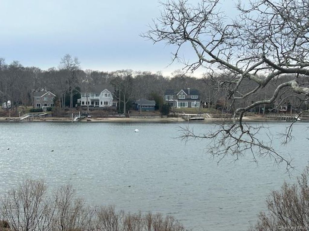 Photo of 2810 Beebe Drive, Cutchogue, NY 11935 (MLS # 971577)