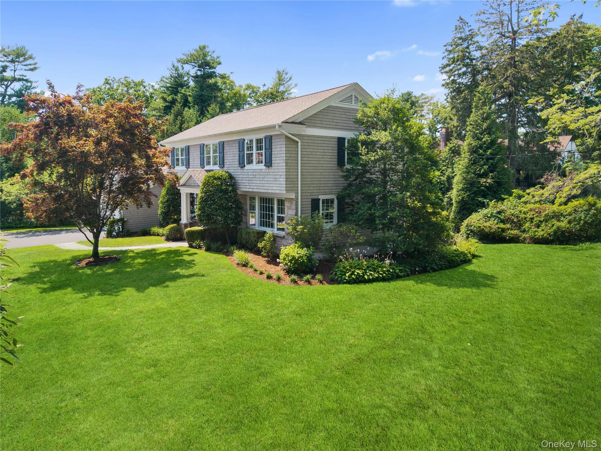 911 Cove Road