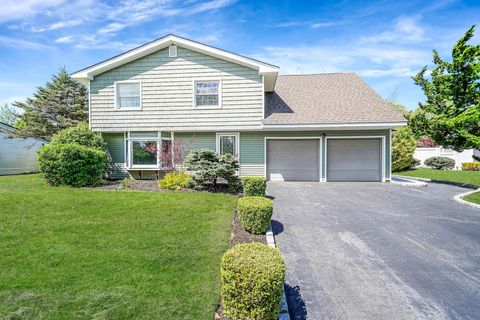 40 Balsam Drive Medford NY 11763