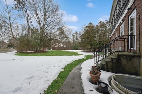 Multifamily For Sale - 5 Wedgewood Drive<br/> Coram, NY 11727