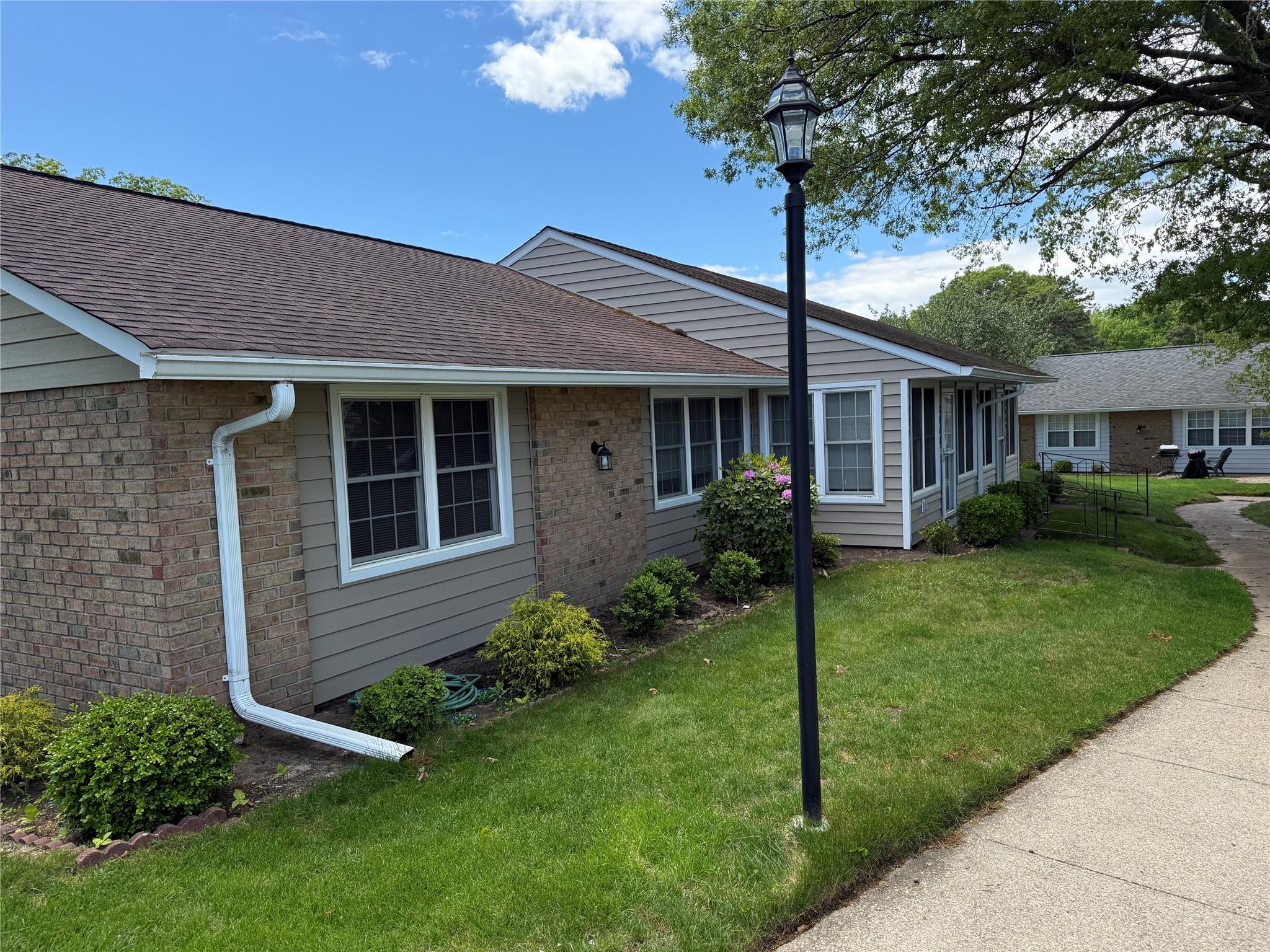 286 Berwick Court #A, Ridge, New York image 3