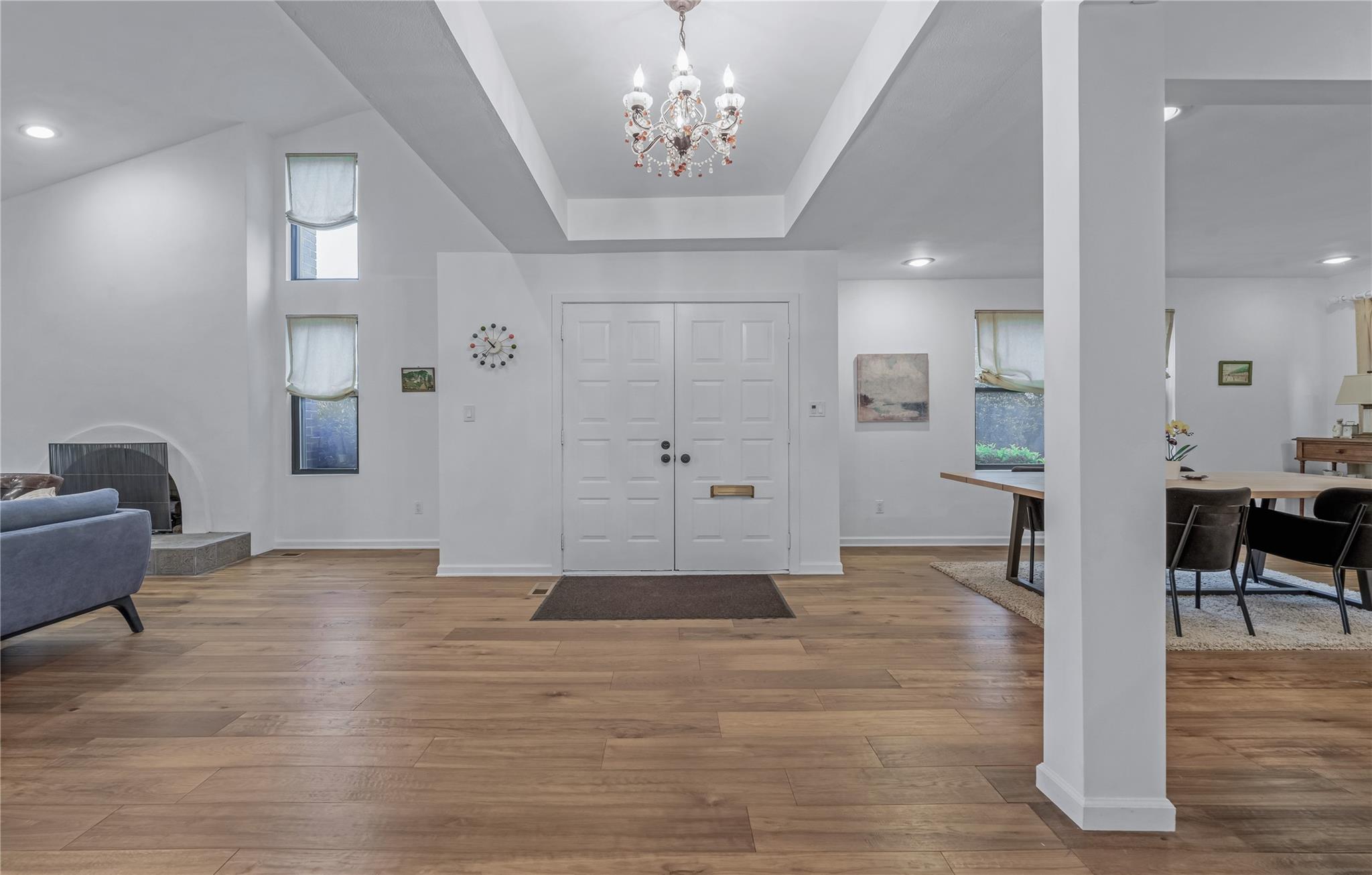291 Starling Court, Manhasset, New York image 6