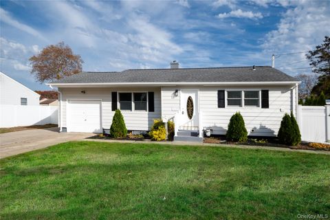 1039 Carll Drive Bay Shore NY 11706