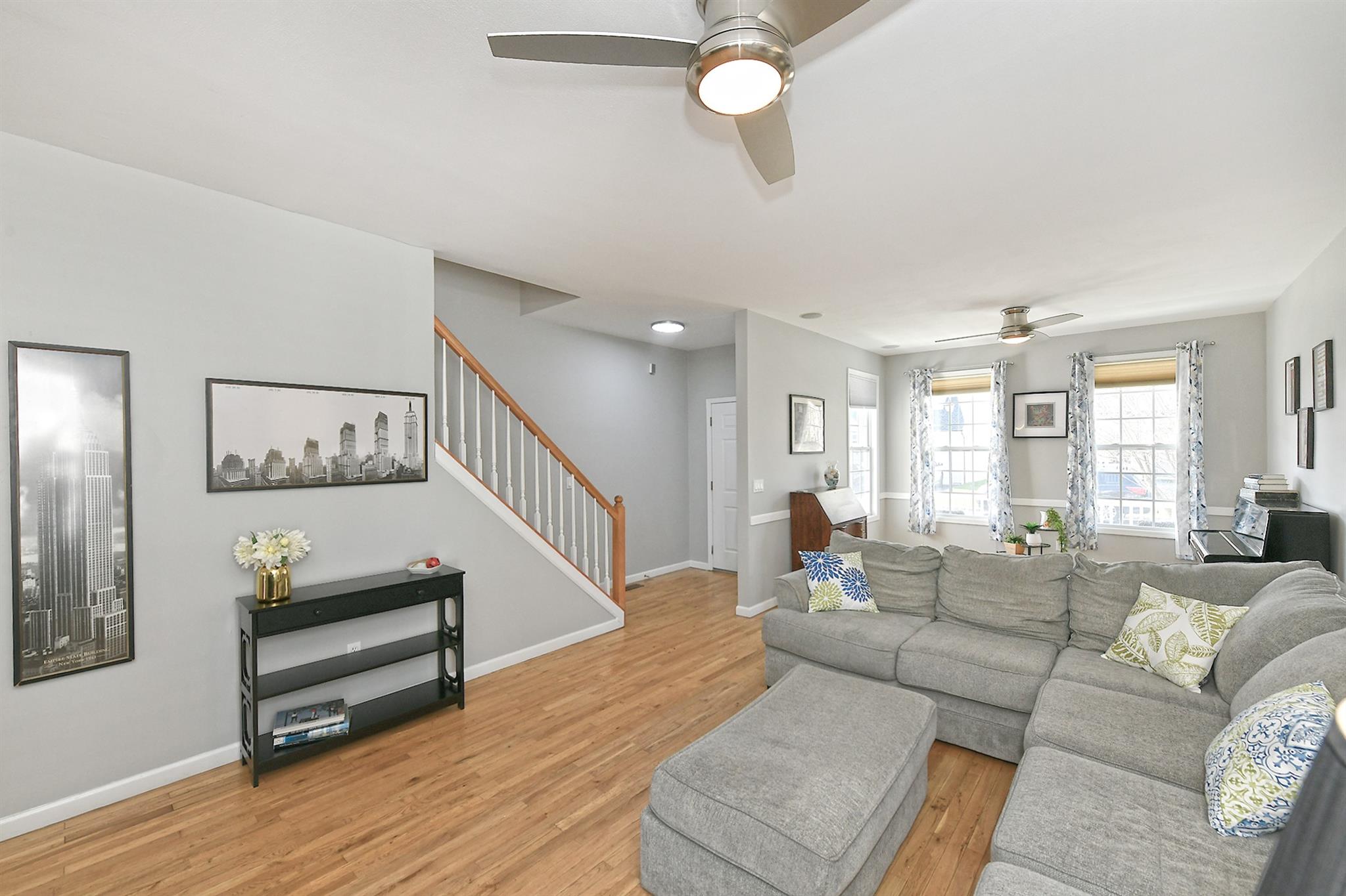 209 Pleasant Drive, Bay Shore, New York image 5