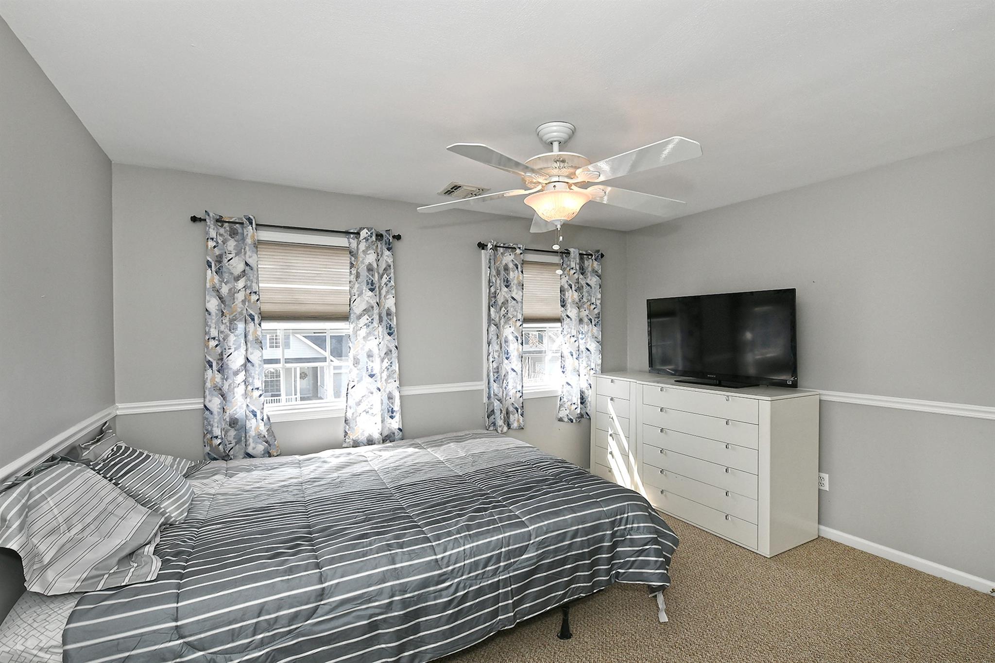 209 Pleasant Drive, Bay Shore, New York image 19