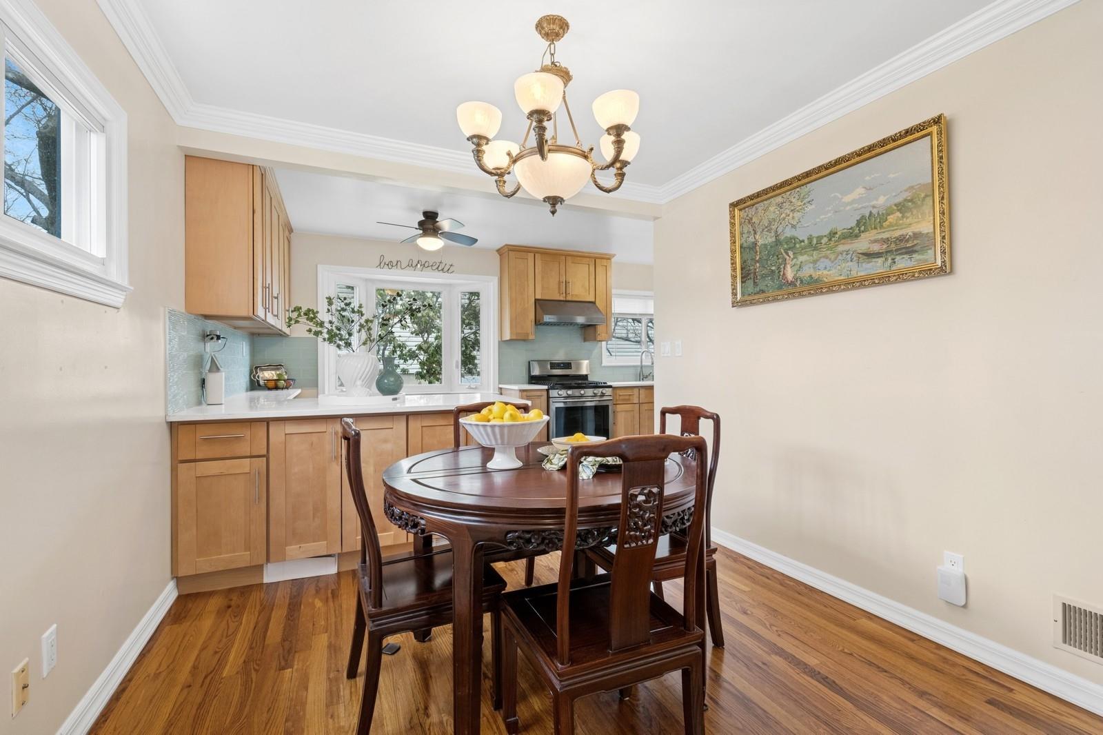 1 Flower Road, Garden City, New York image 4