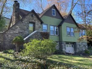 38 Lake Shore Drive