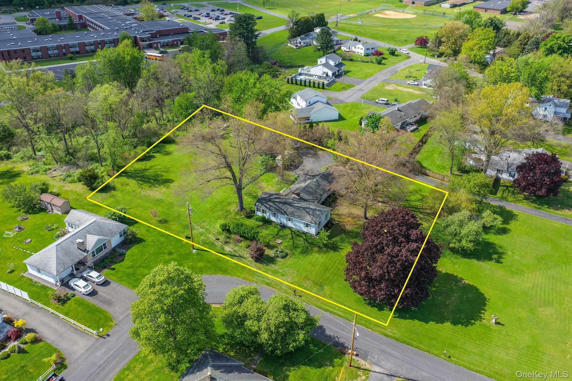 711 Neighborhood Road