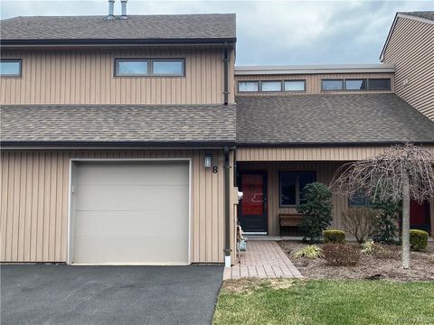 Photo of 8 Contempra Circle, Tappan, NY 10983 (MLS # 961369)