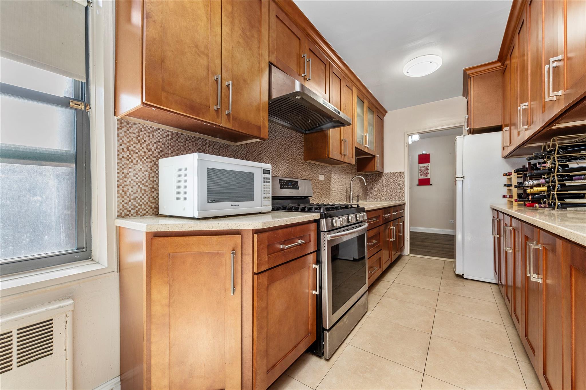 33-07 91 st Street 3K