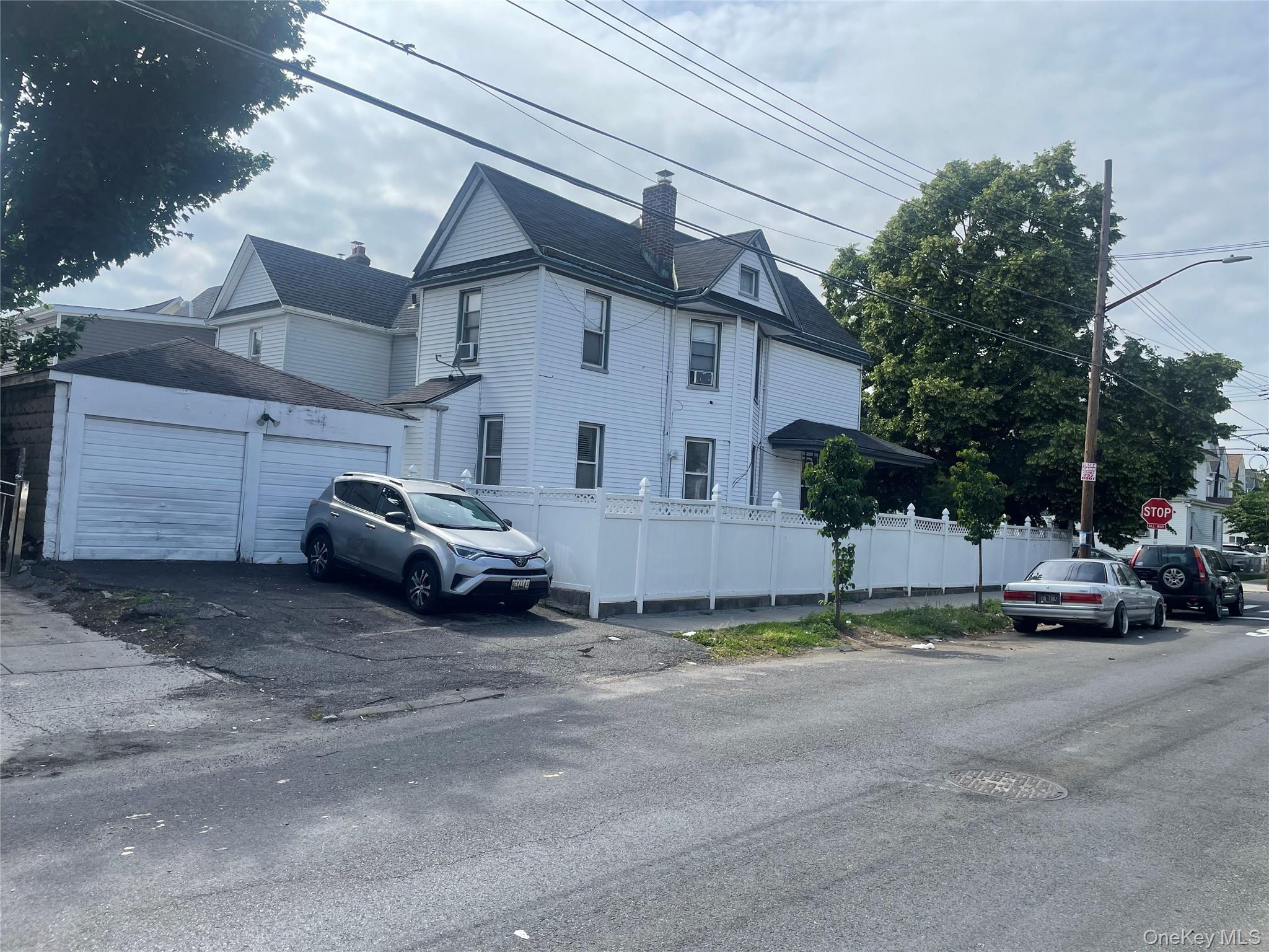 12518 97th Avenue - Photo 2