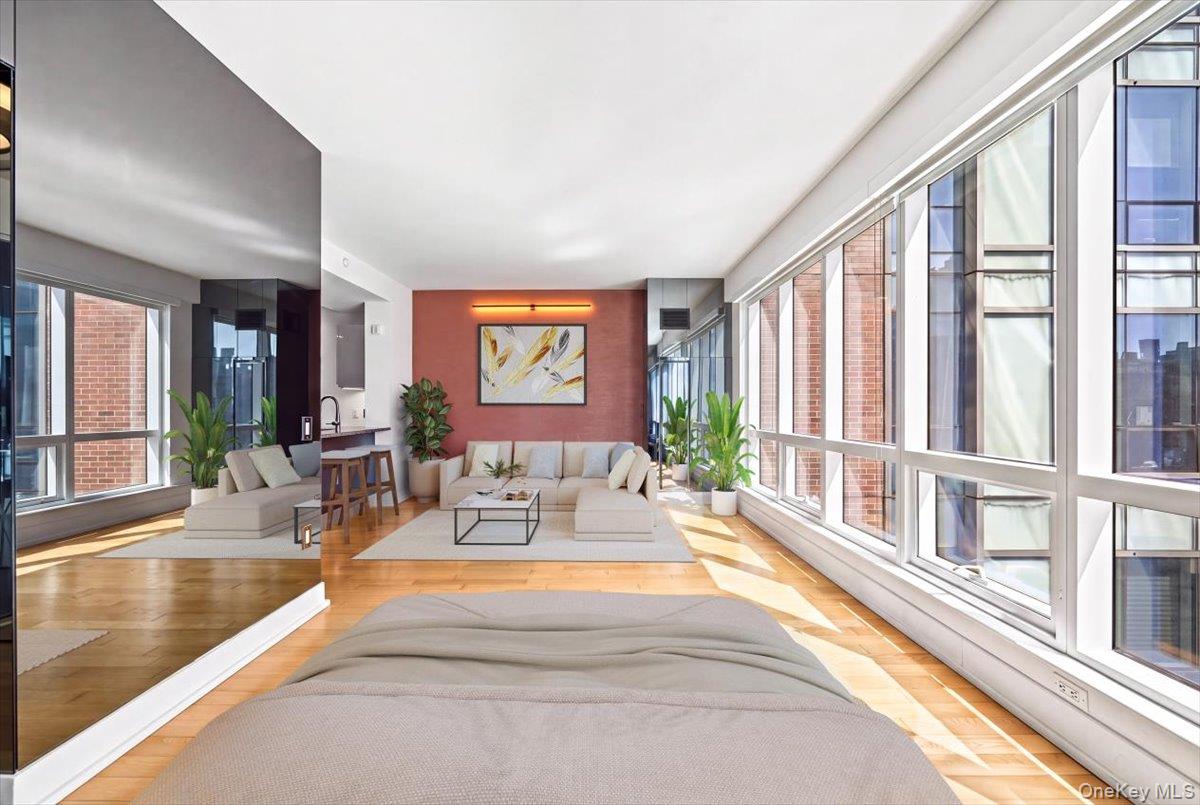 350 W 42nd Street 19I