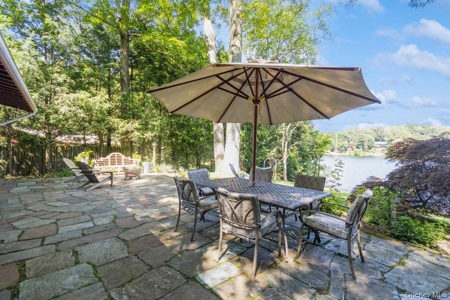 224 Lake Shore Road