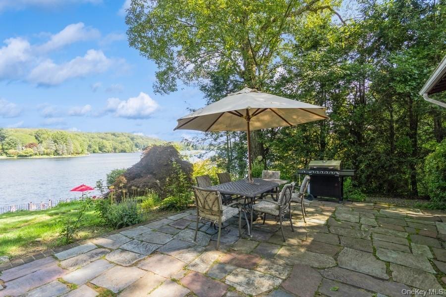 224 Lake Shore Road