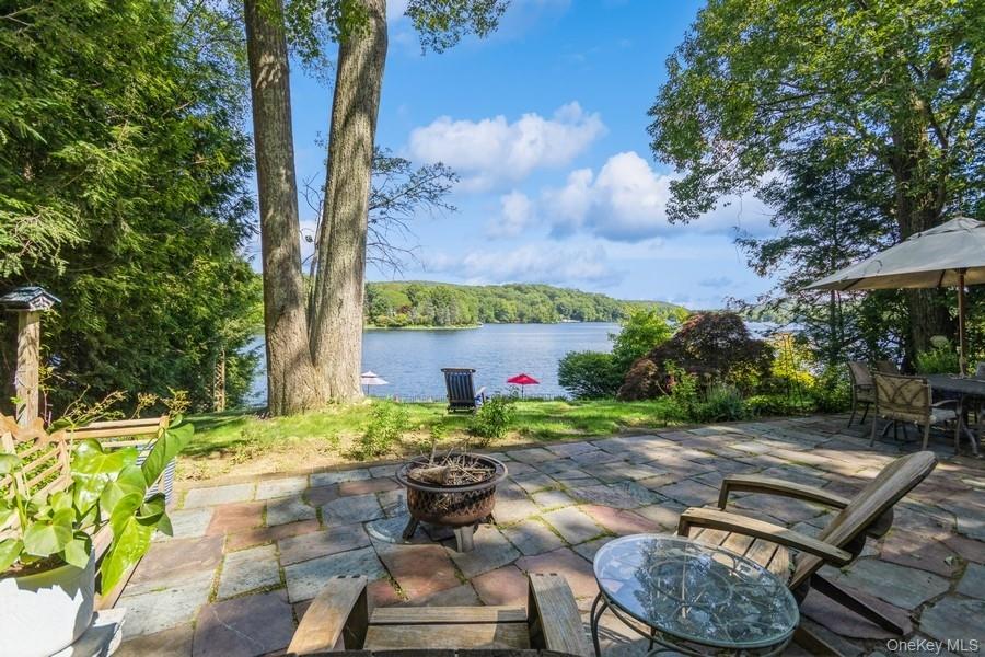 224 Lake Shore Road