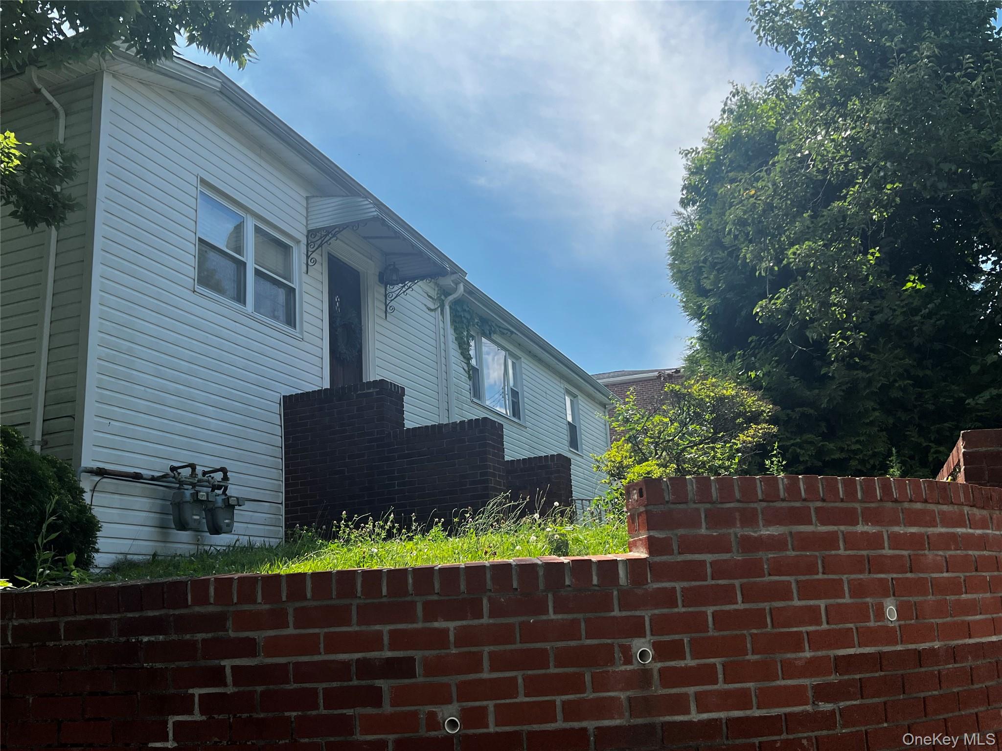 101 Sterling Avenue 2 - Photo 4