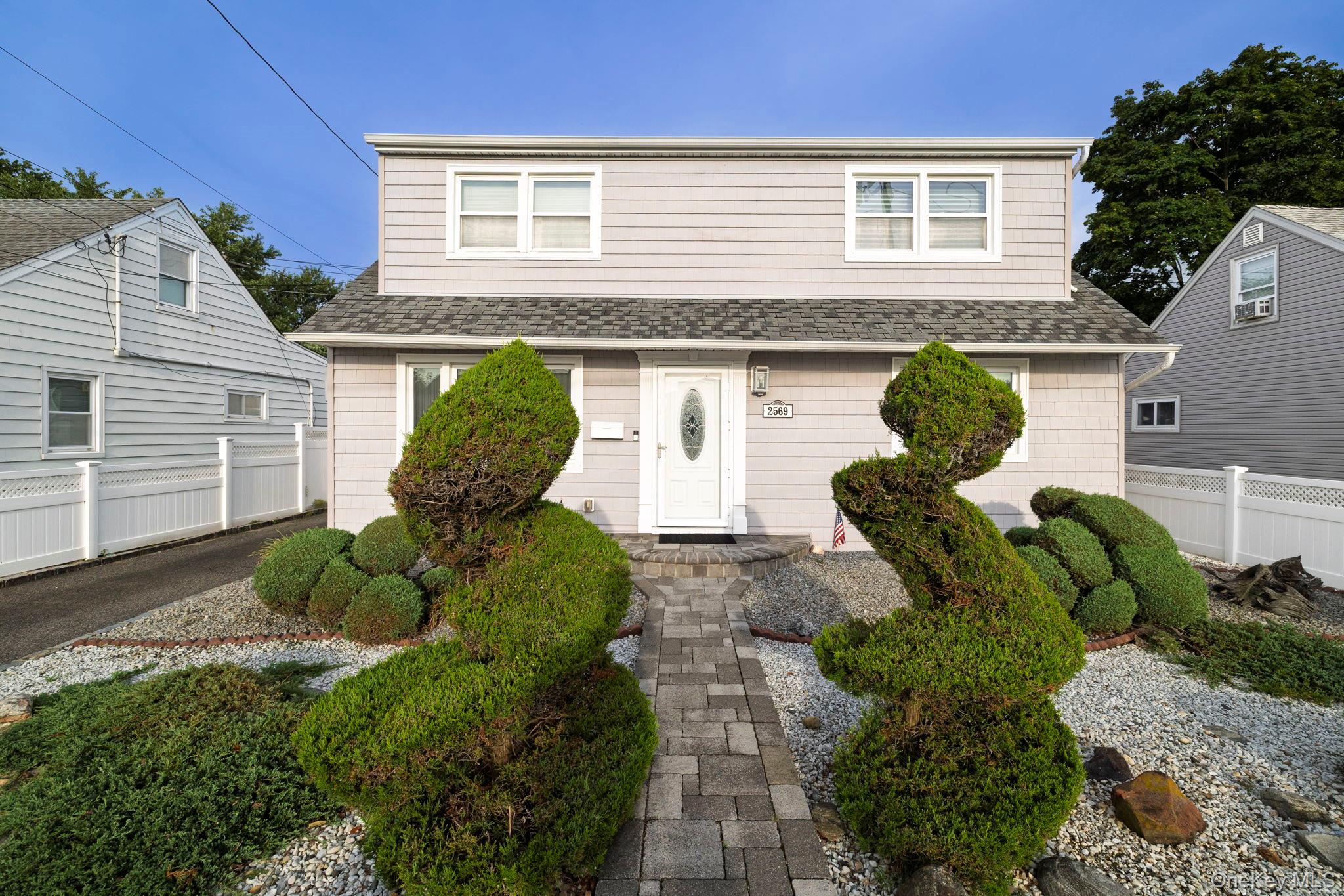 2569 Wantagh Avenue