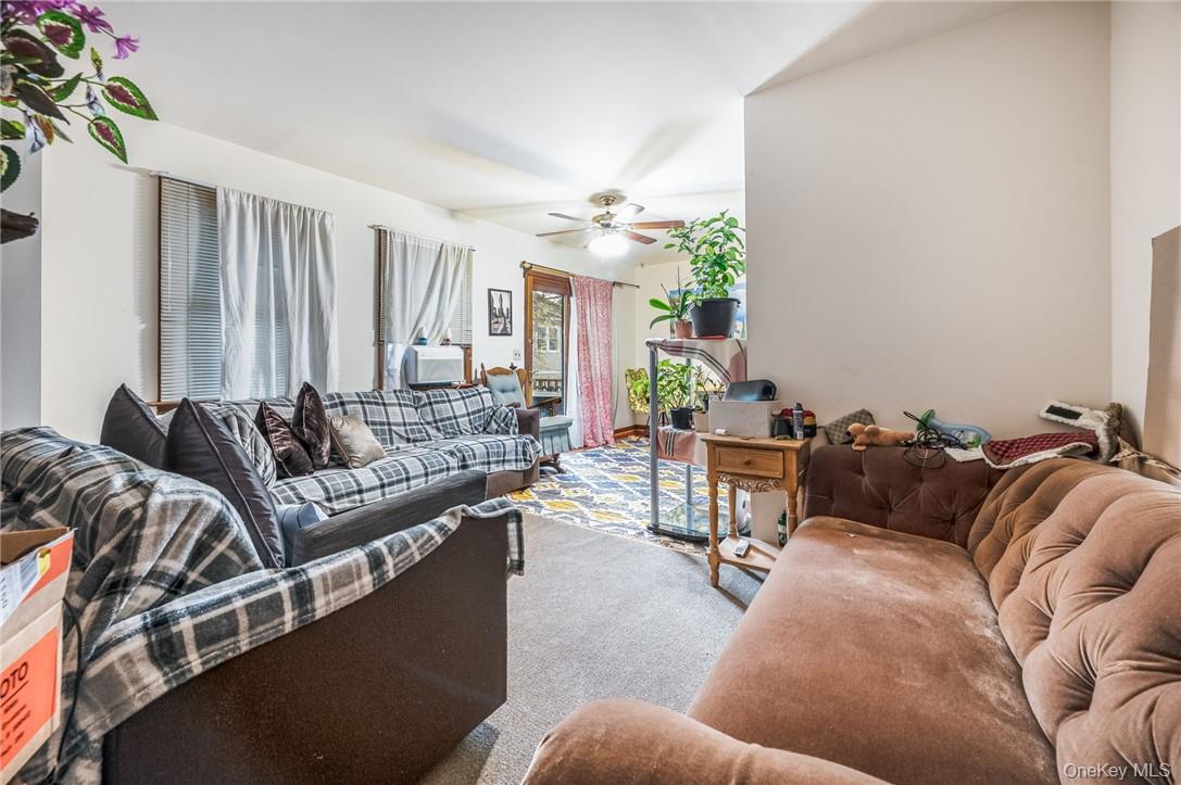 Thornwood, New York 10594, United States, 3 Bedrooms Bedrooms, ,2 BathroomsBathrooms,Residential,Active,15893