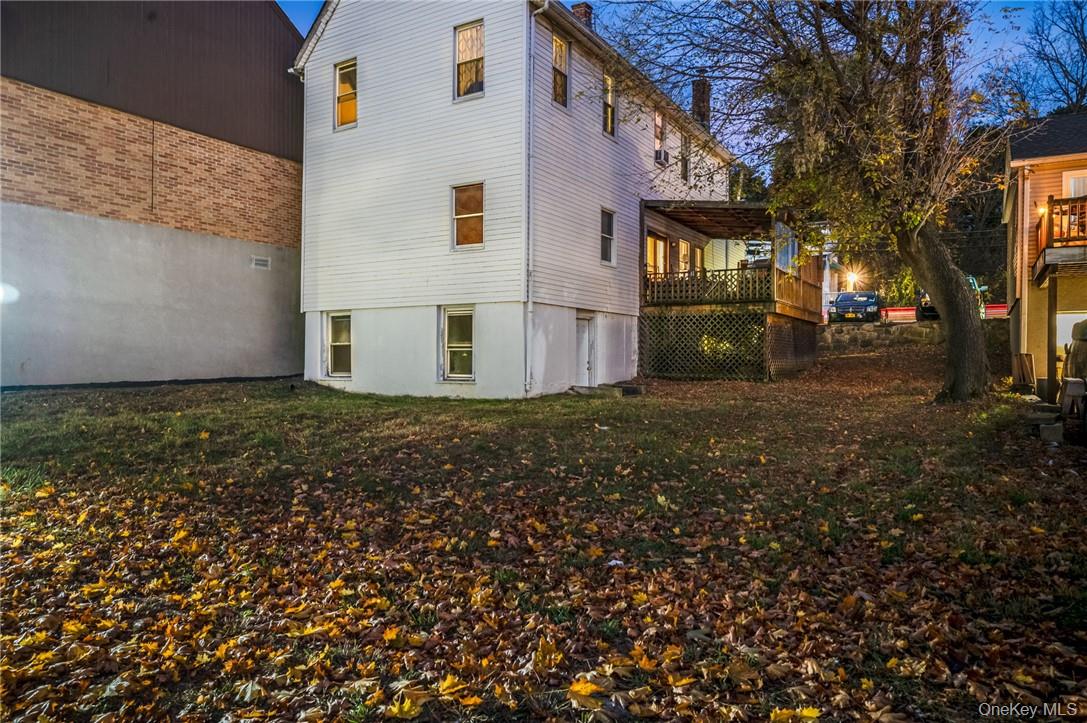 Thornwood, New York 10594, United States, 3 Bedrooms Bedrooms, ,2 BathroomsBathrooms,Residential,Active,15893