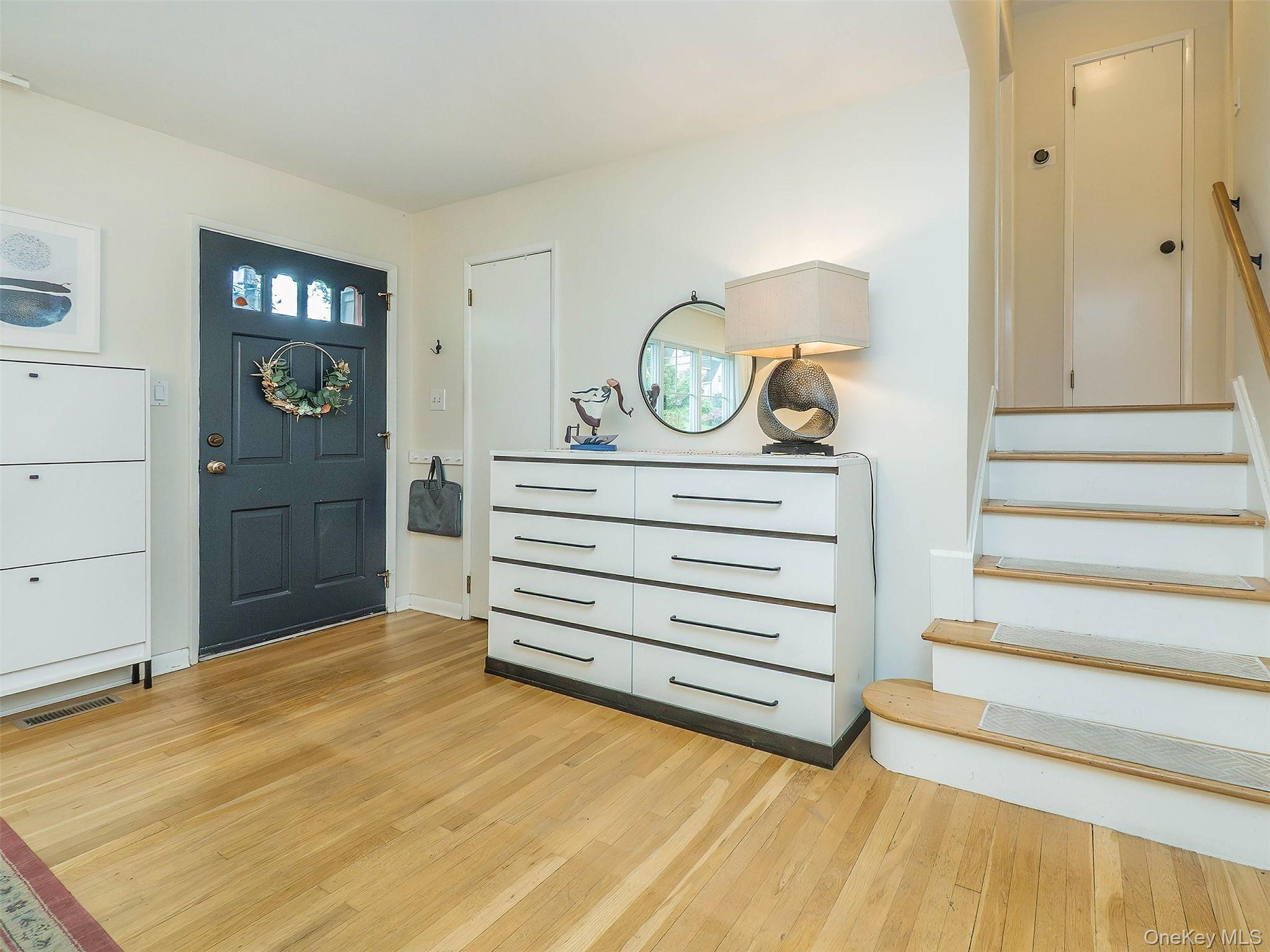 7 Cedar Lane