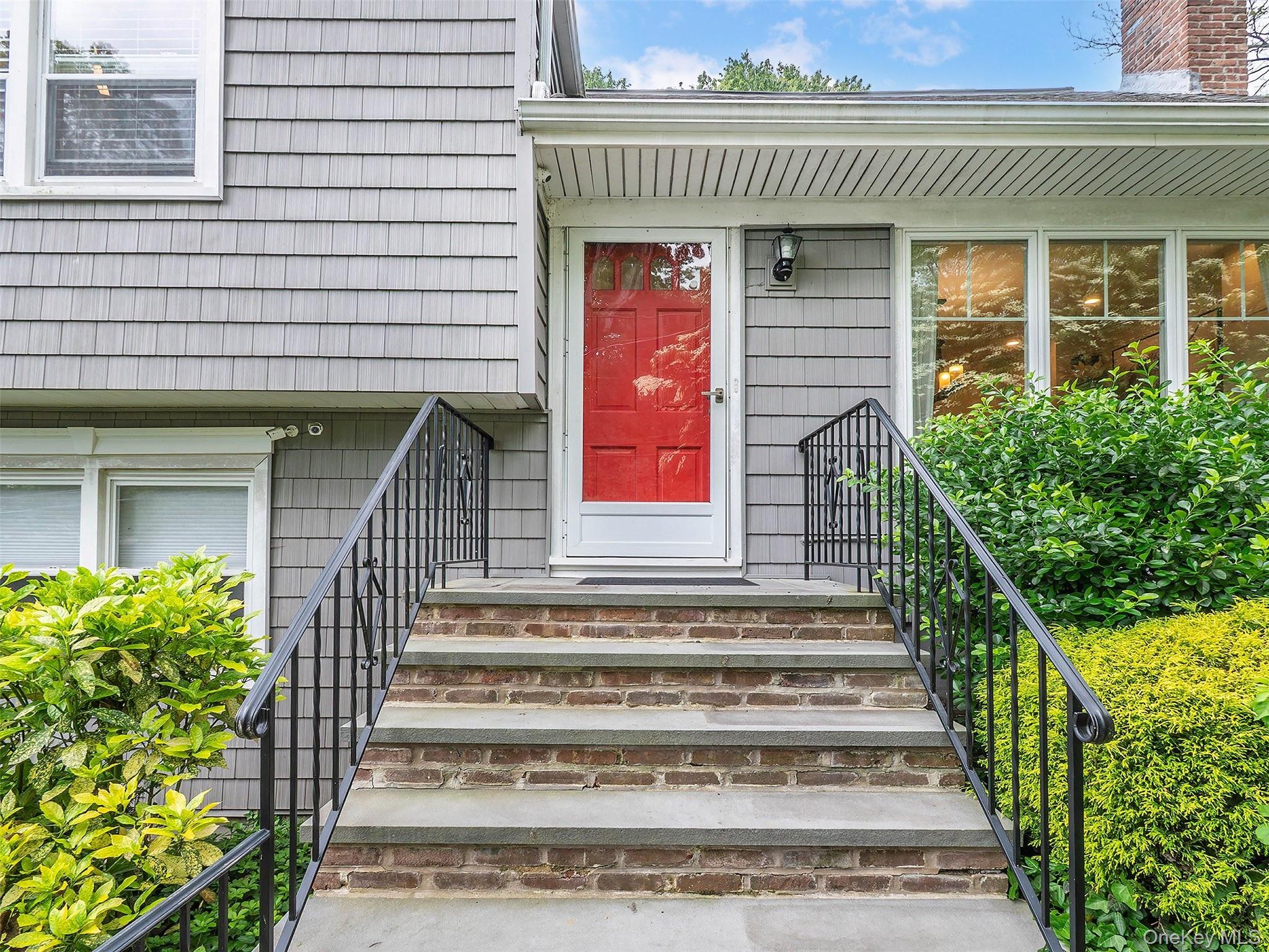 7 Cedar Lane