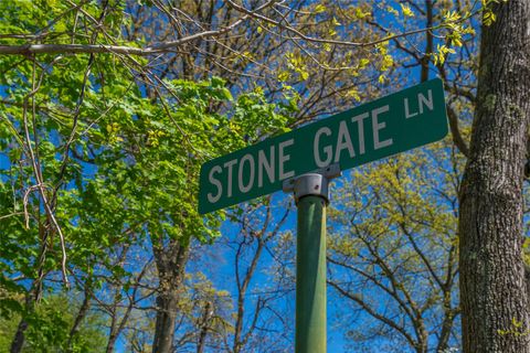 10 Stone Gate Lane Old Brookville NY 11545